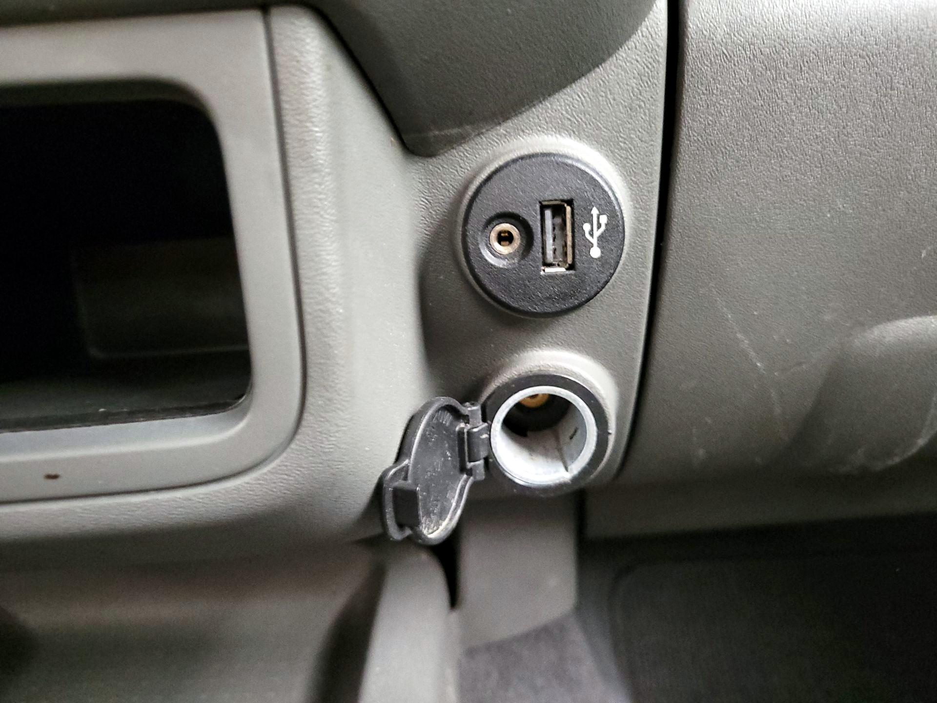 Thumbnail: 2019 Nissan Frontier - 18
