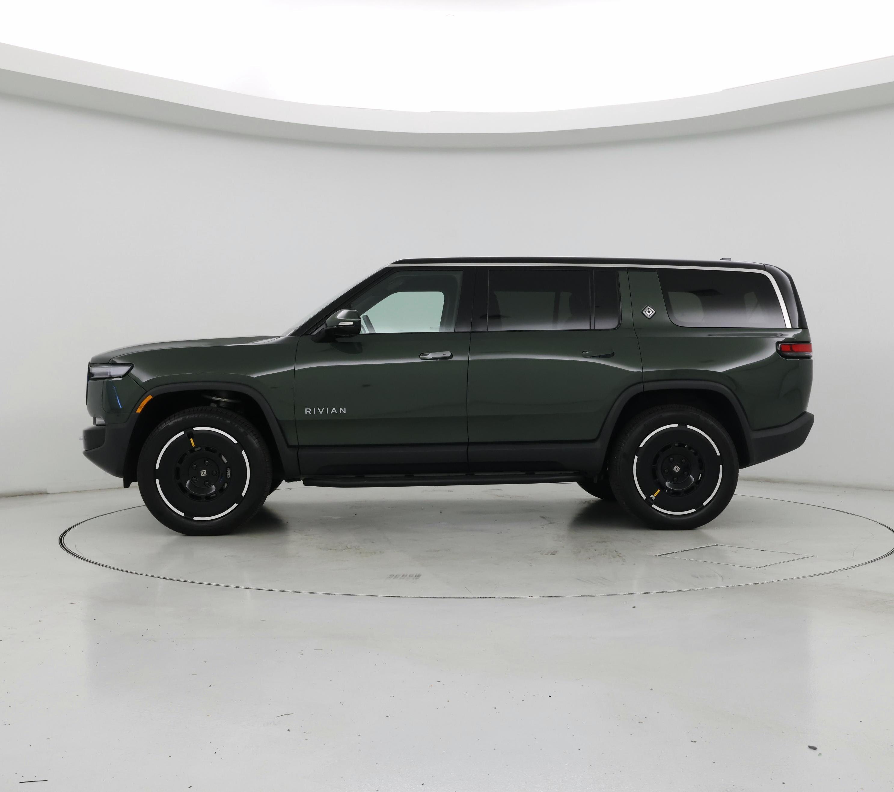 Thumbnail: 2025 Rivian R1S - 3