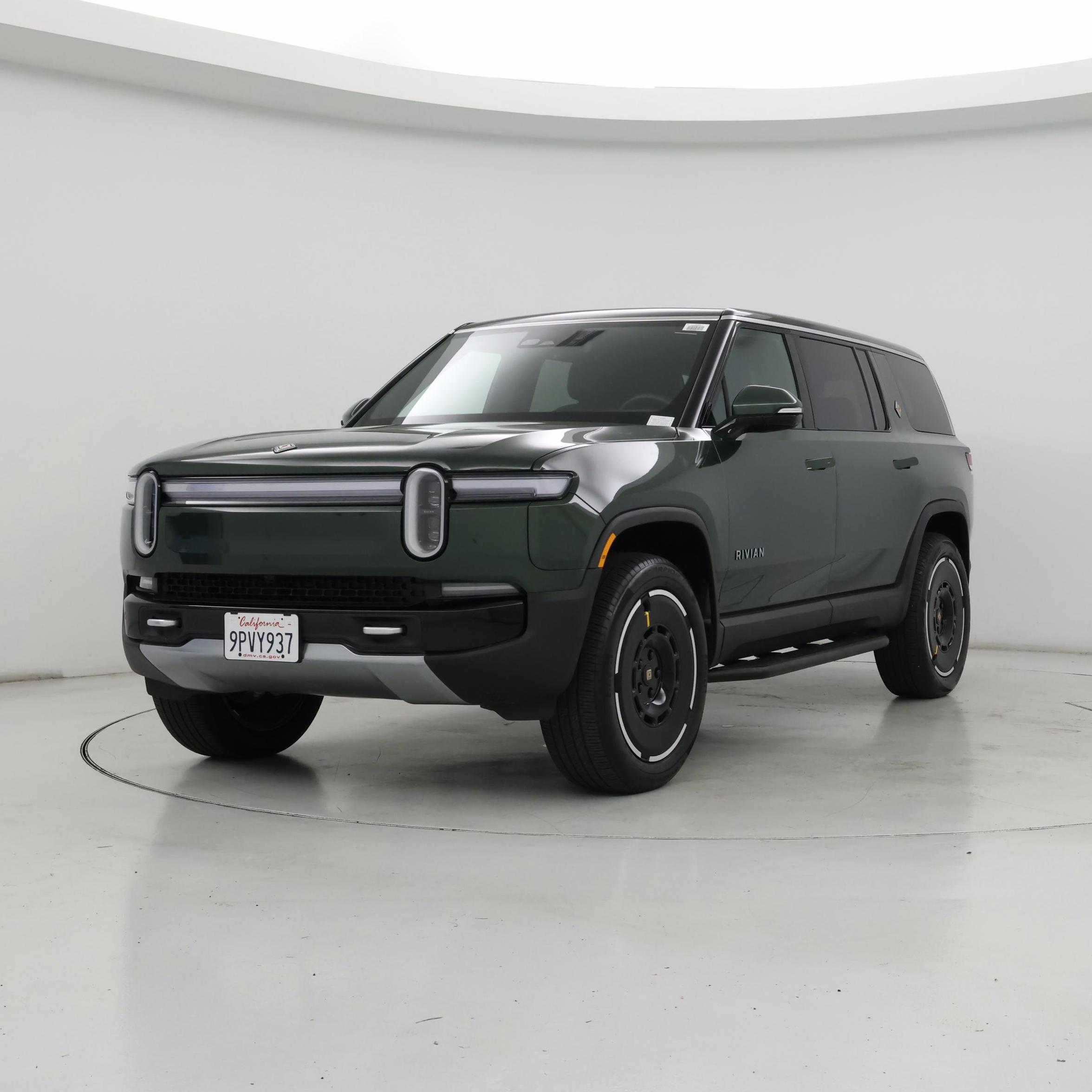 Thumbnail: 2025 Rivian R1S - 4