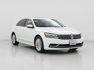 White 2017 Volkswagen Passat SE