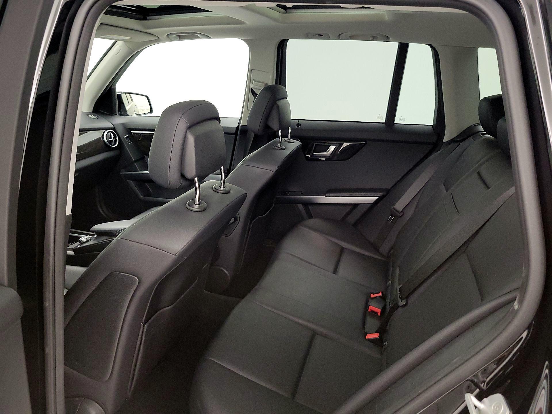 Thumbnail: 2015 Mercedes-Benz GLK - 20