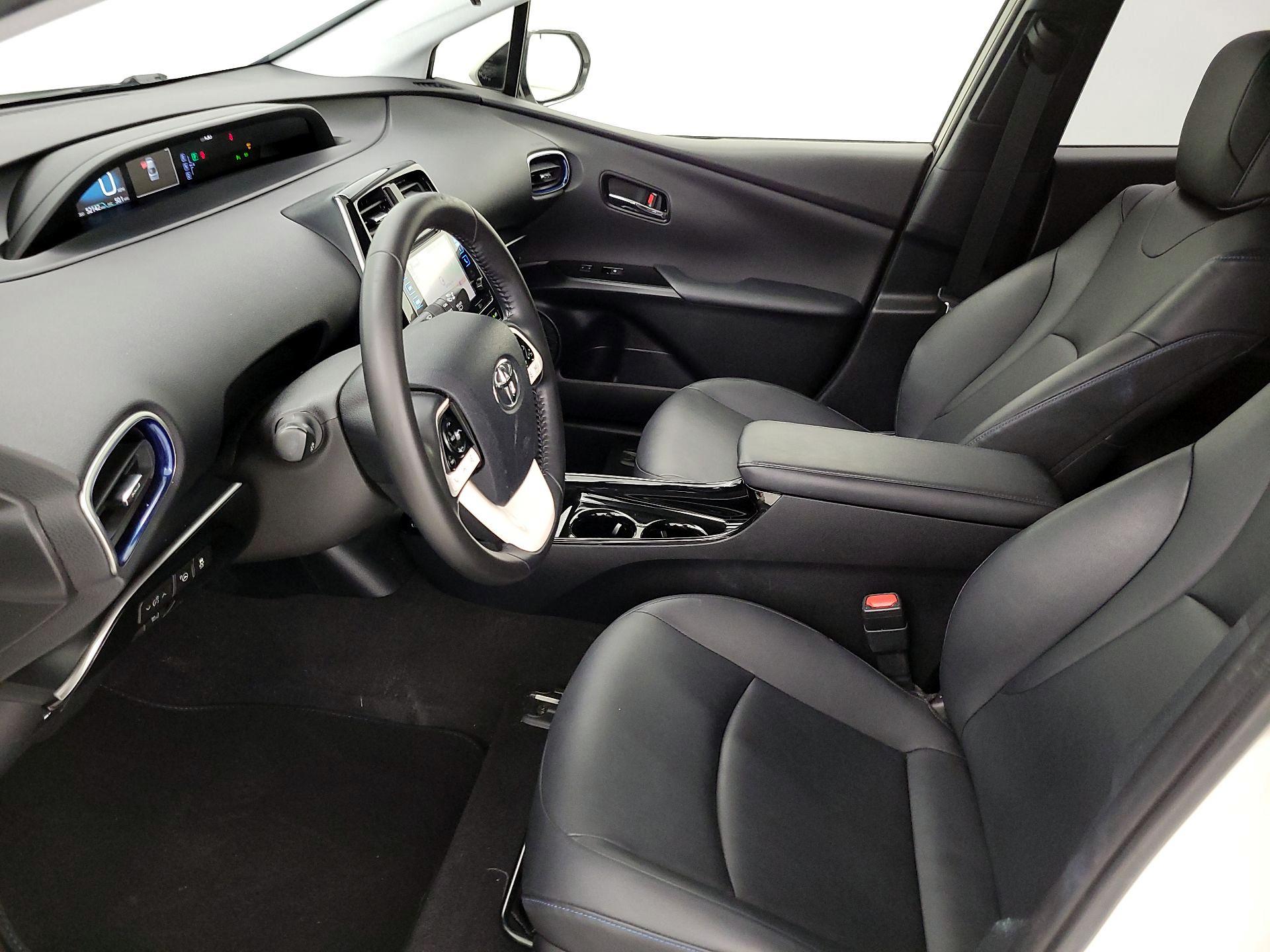 Thumbnail: 2018 Toyota Prius - 11