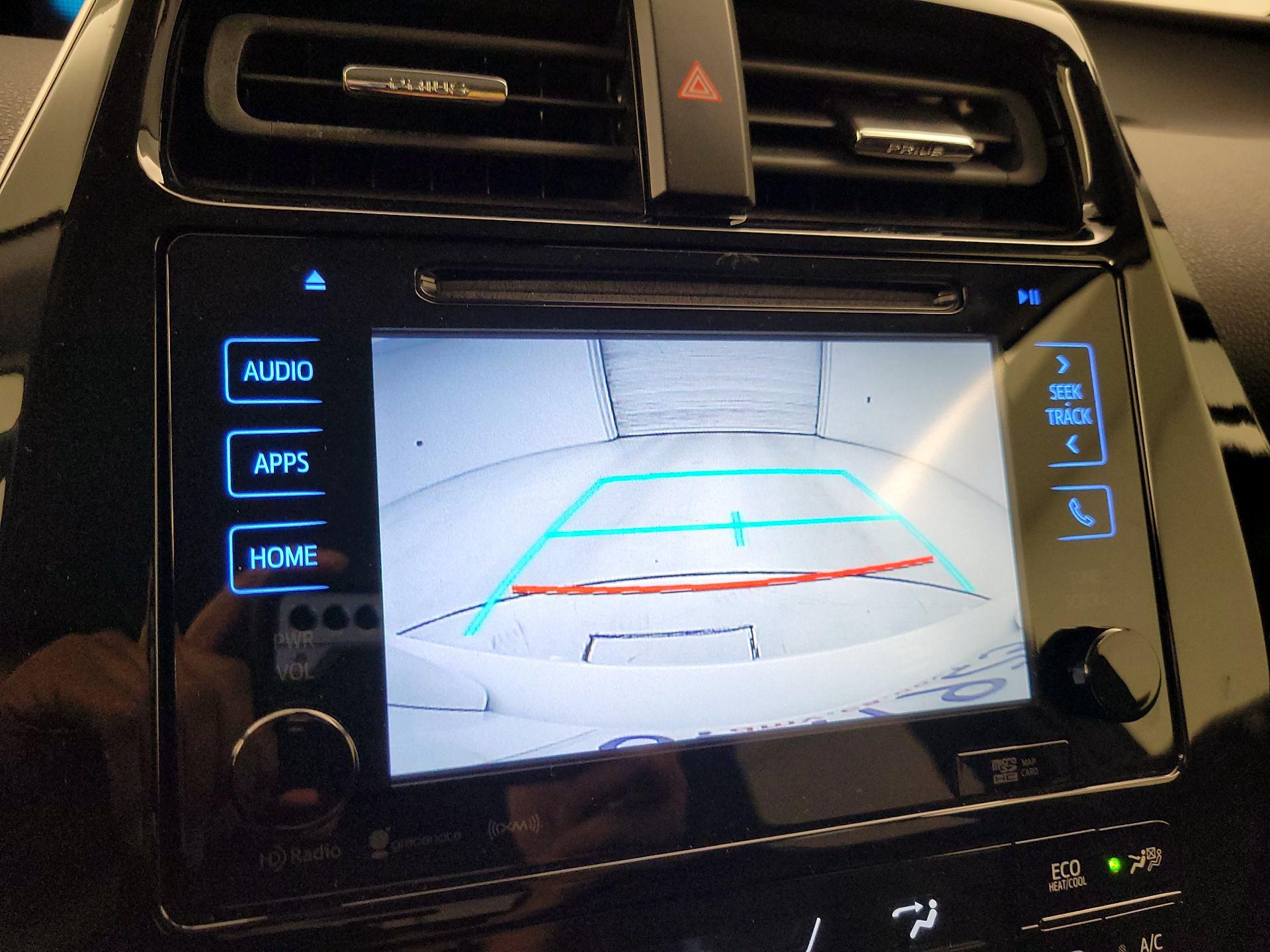 Thumbnail: 2018 Toyota Prius - 15