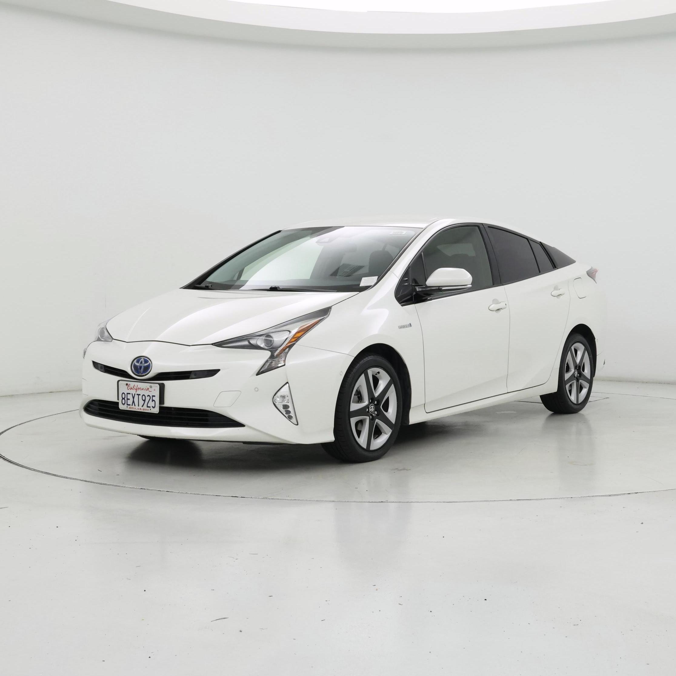 Thumbnail: 2018 Toyota Prius - 4