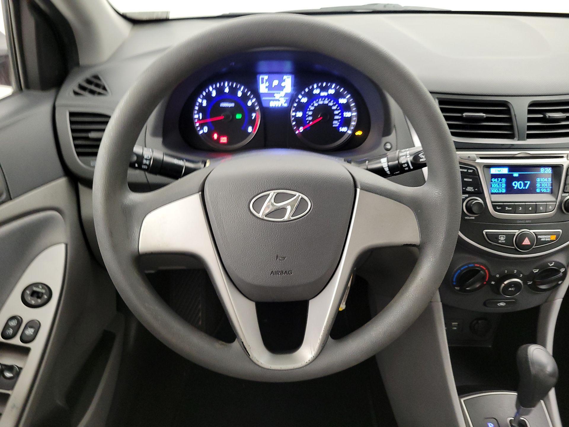 Thumbnail: 2015 Hyundai Accent - 10