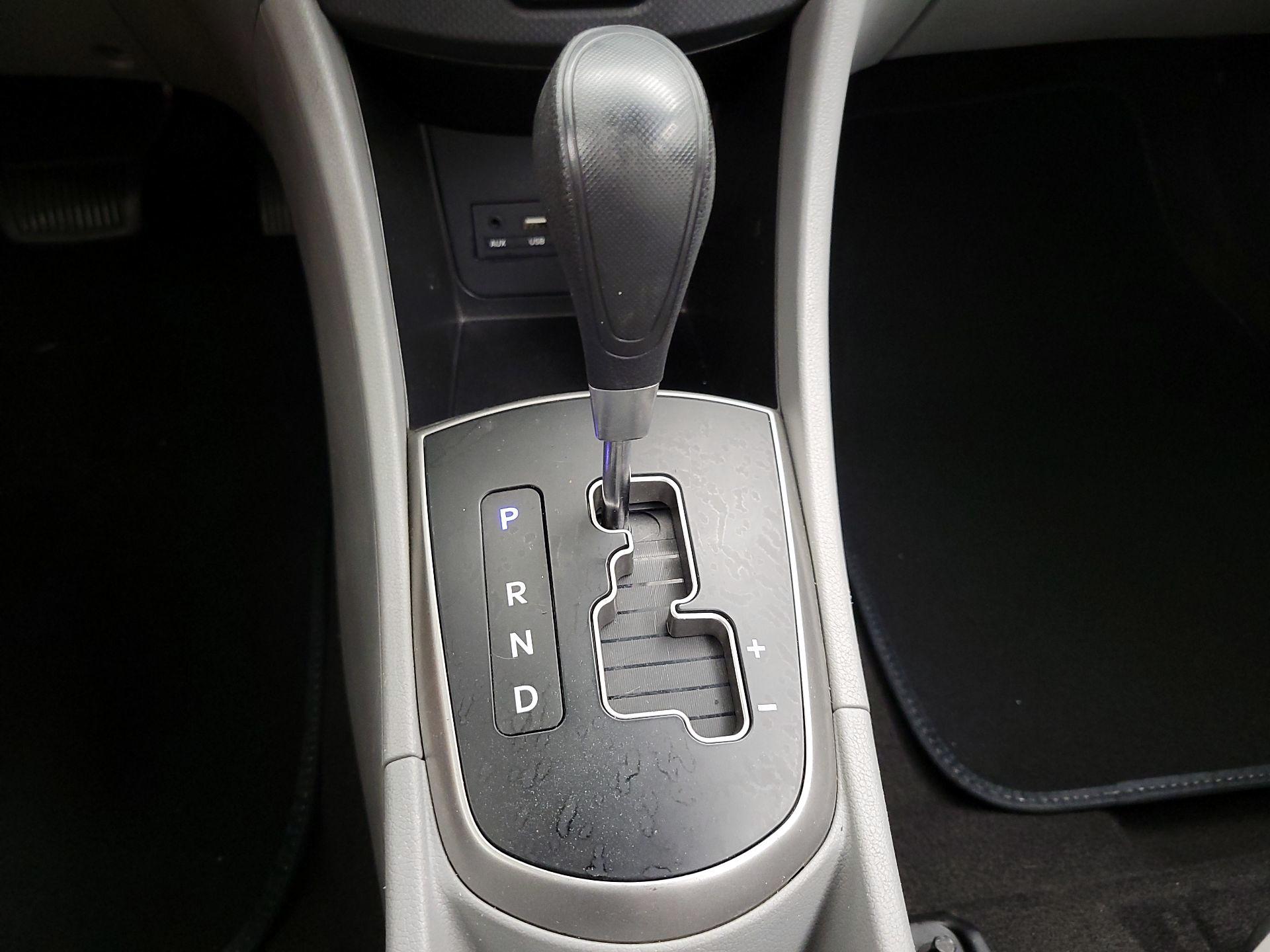 Thumbnail: 2015 Hyundai Accent - 16