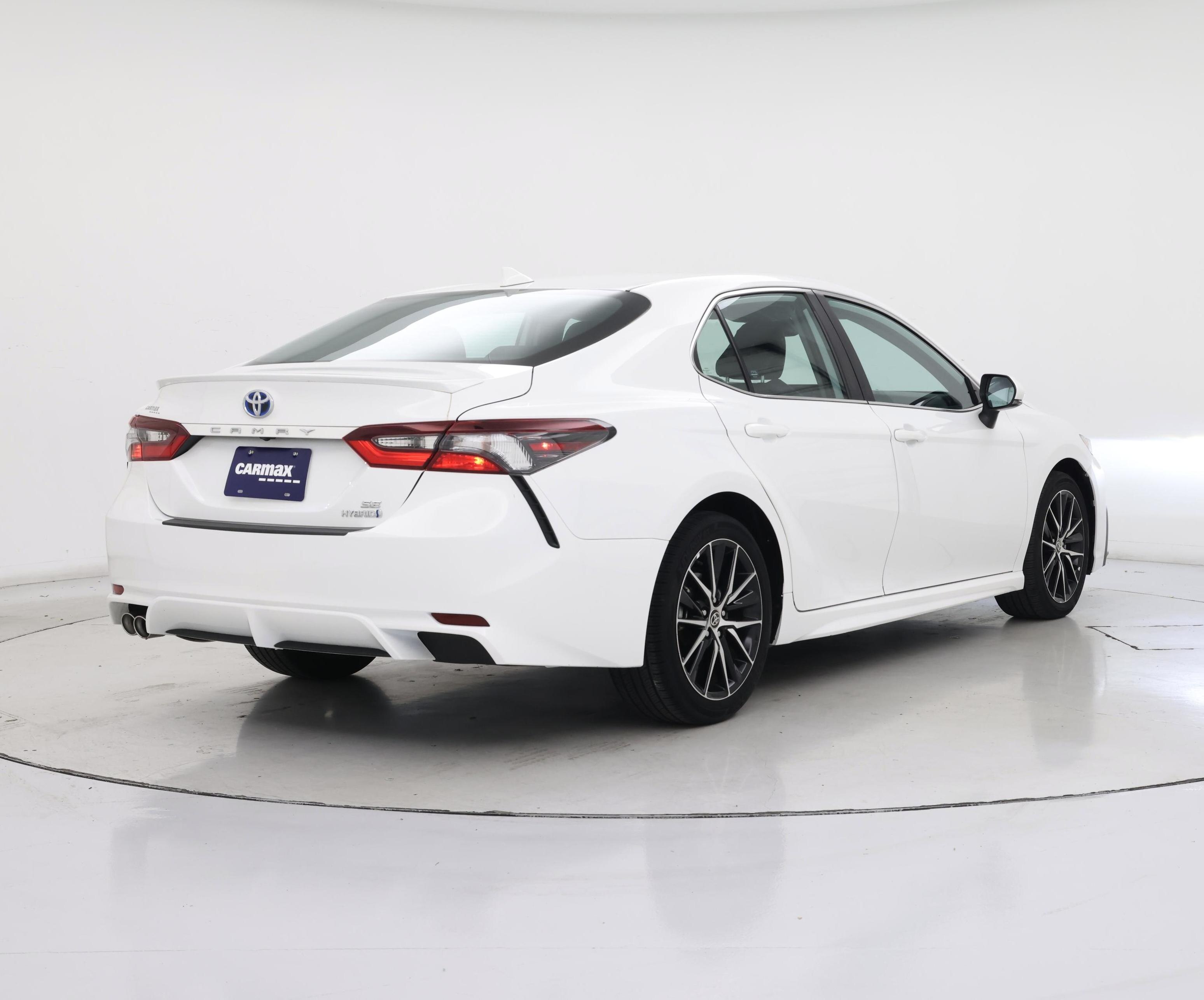 Thumbnail: 2022 Toyota Camry - 8