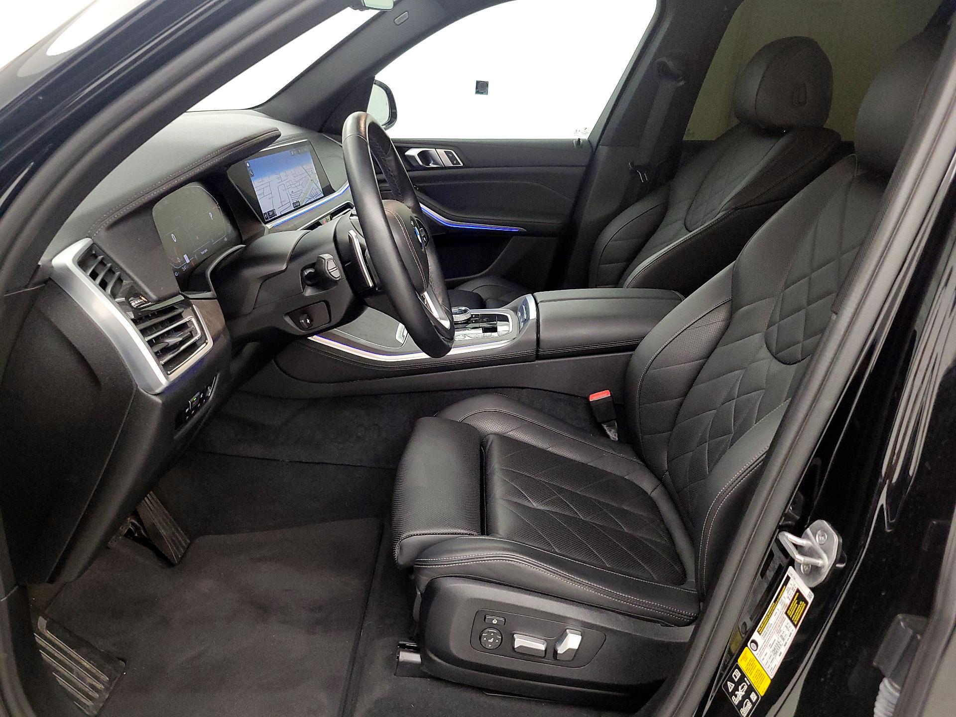 Thumbnail: 2023 BMW X5 - 11