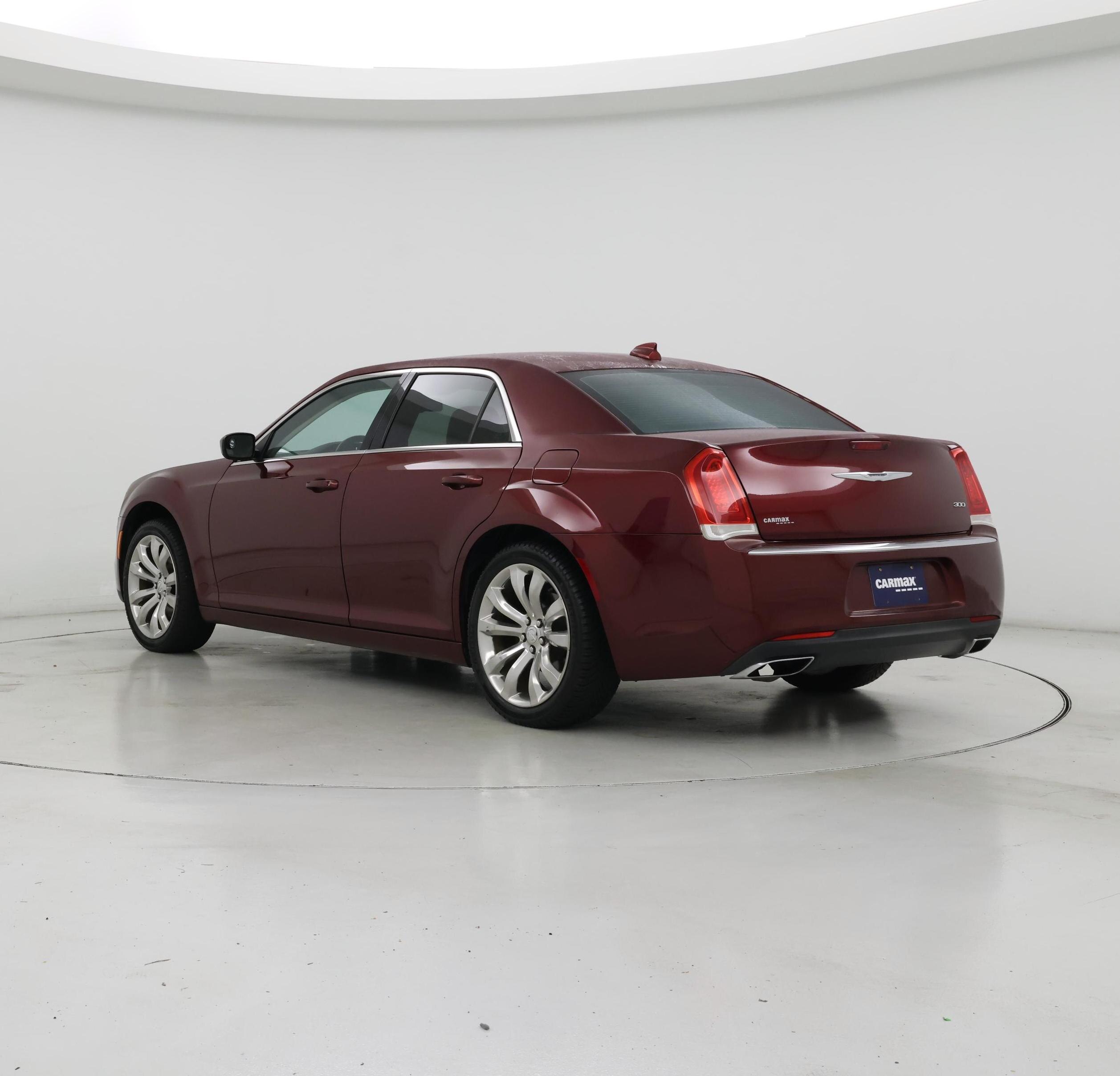 Thumbnail: 2017 Chrysler 300 - 2