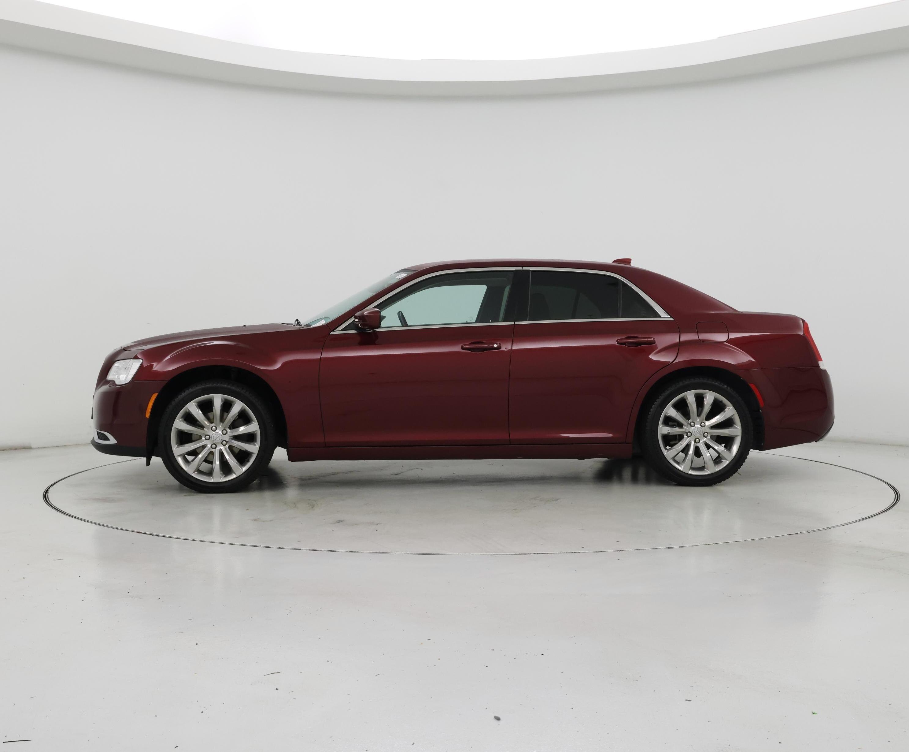 Thumbnail: 2017 Chrysler 300 - 3