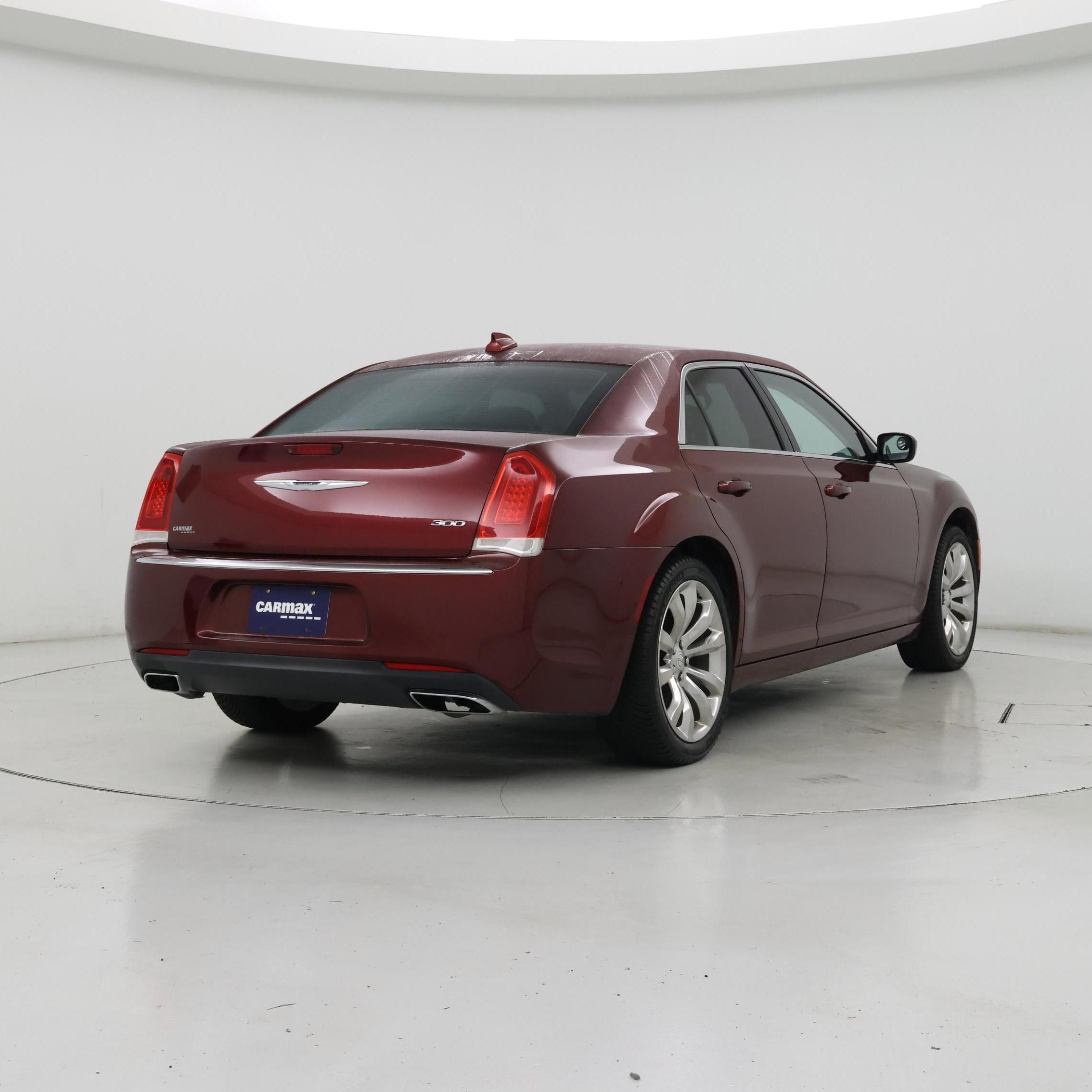 Thumbnail: 2017 Chrysler 300 - 8