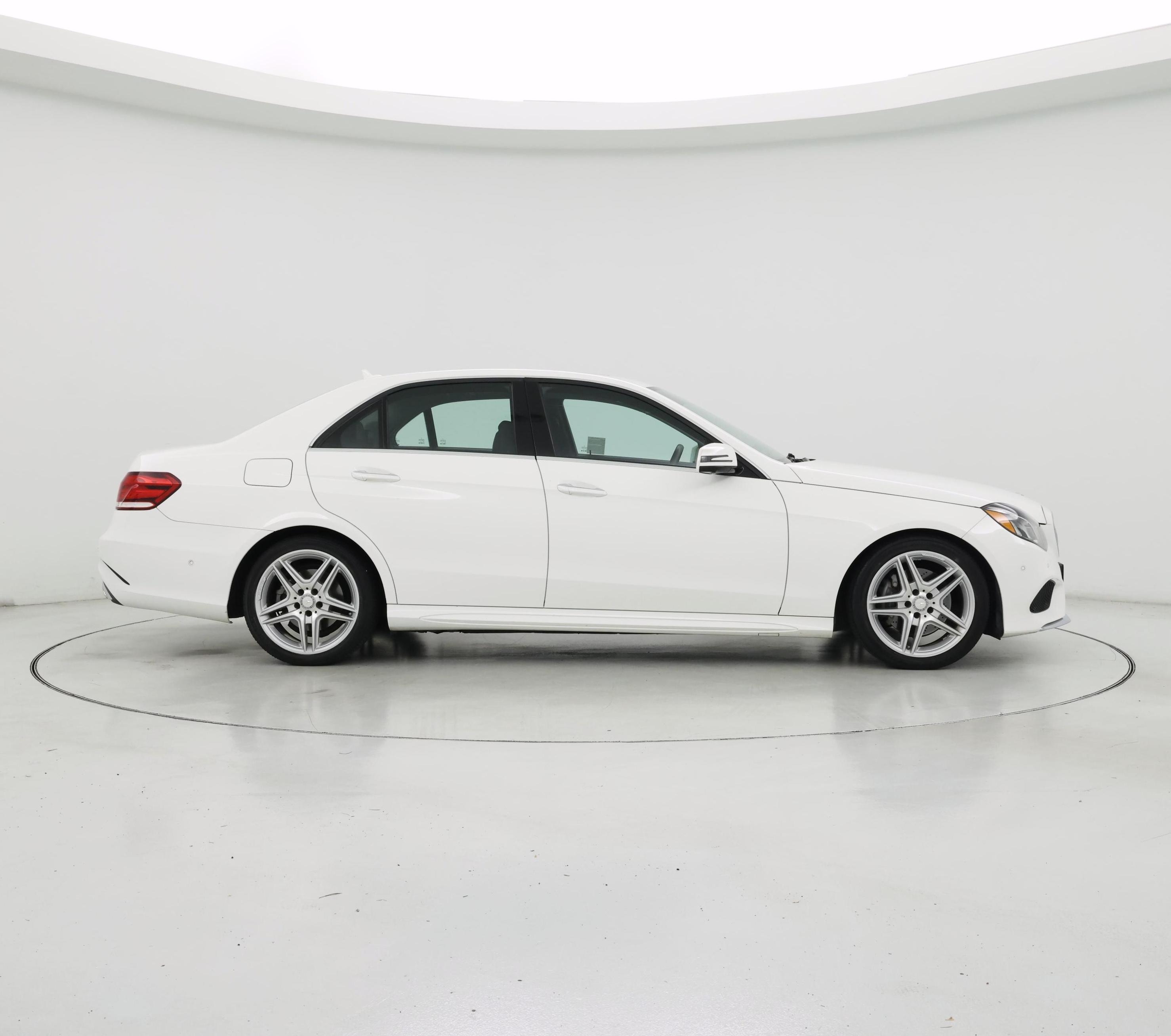Thumbnail: 2014 Mercedes-Benz E-Class - 7