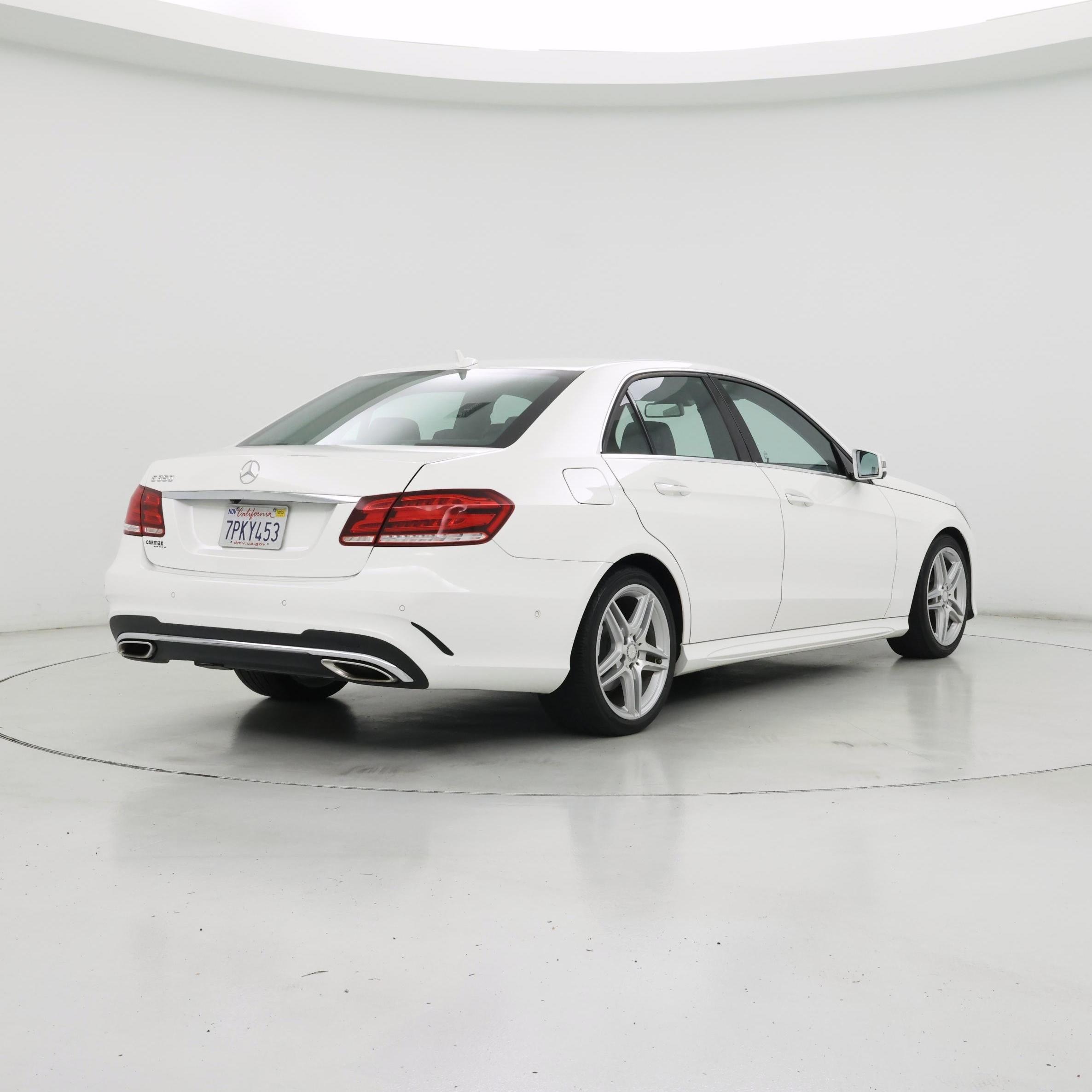 Thumbnail: 2014 Mercedes-Benz E-Class - 8