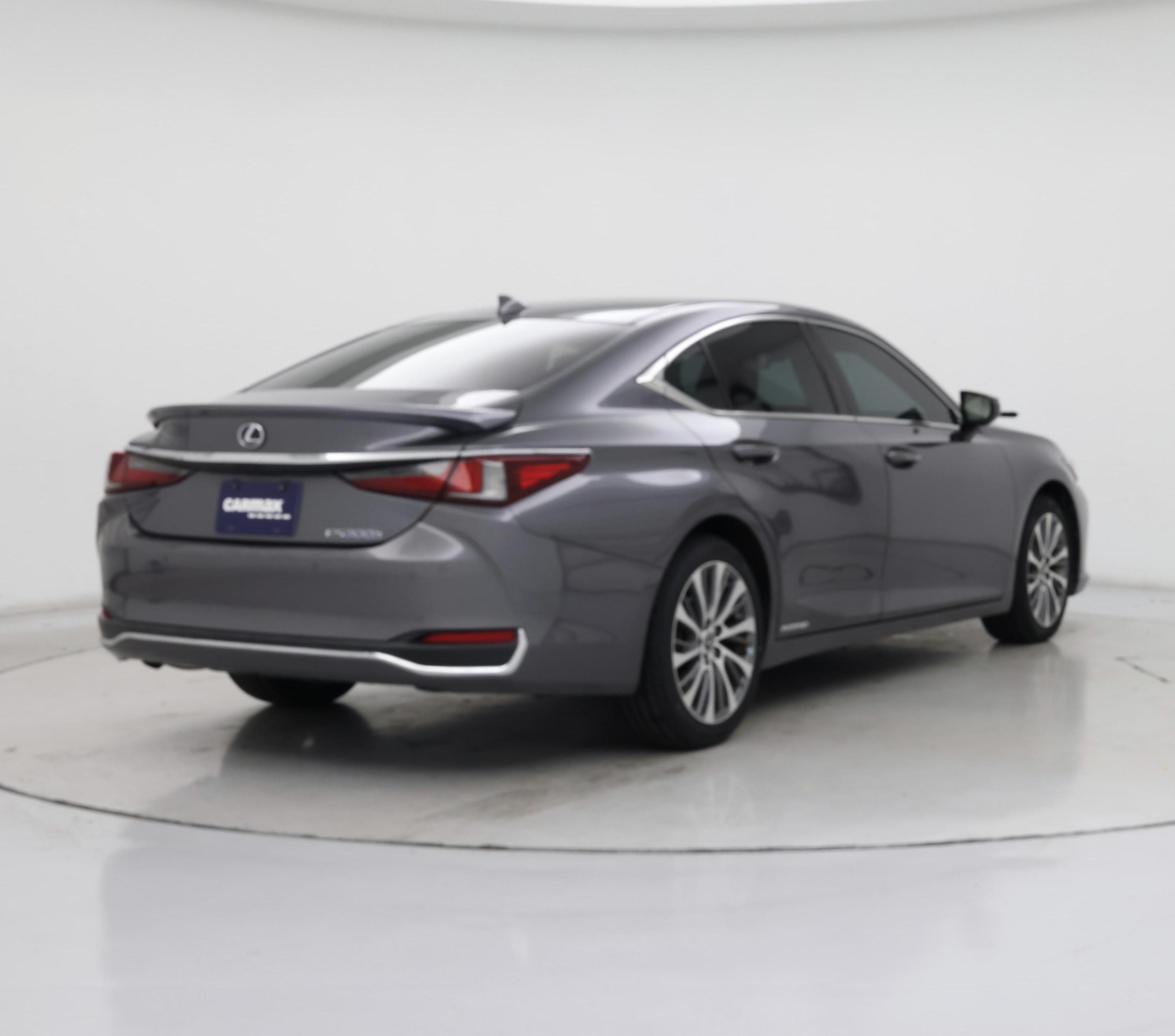 Thumbnail: 2021 Lexus ES - 8