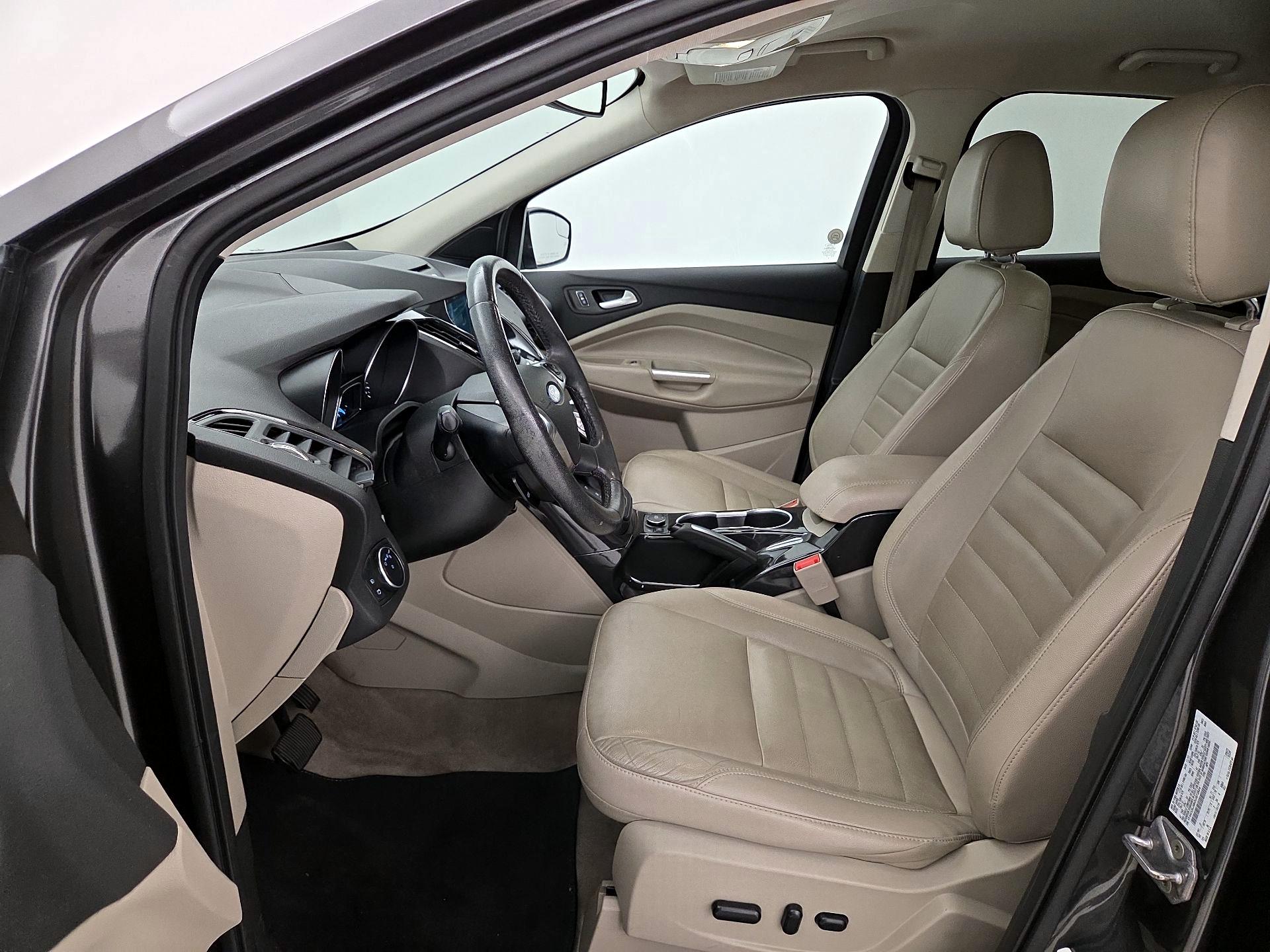 Thumbnail: 2016 Ford Escape - 11