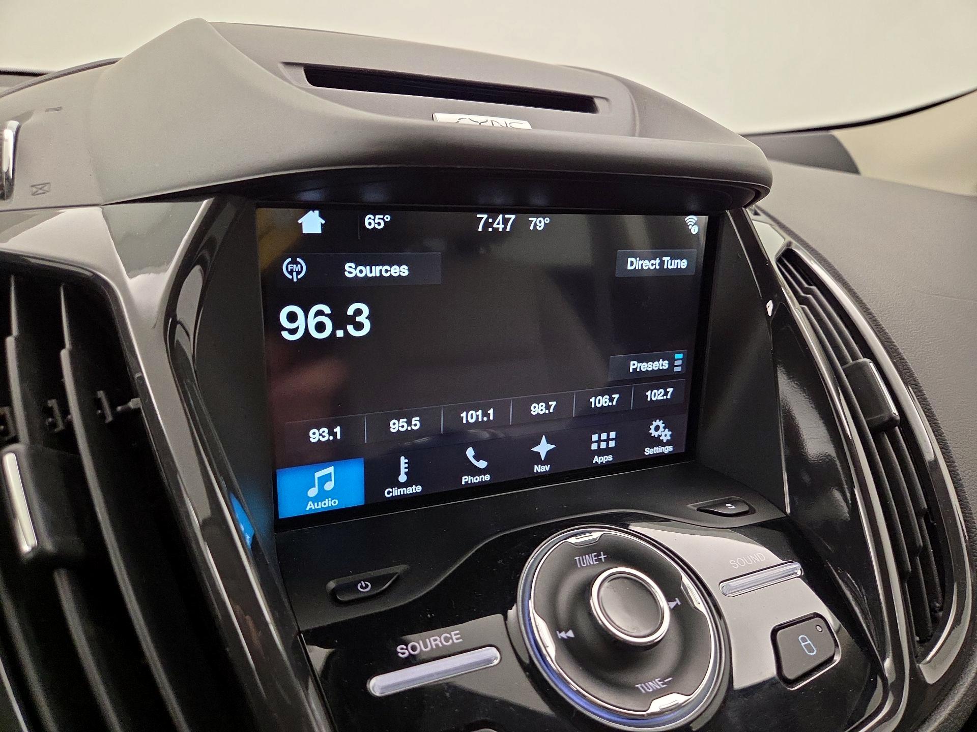 Thumbnail: 2016 Ford Escape - 16