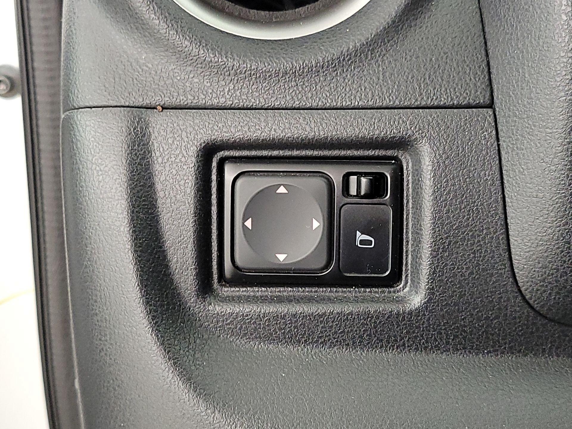 Thumbnail: 2016 Nissan Versa - 13