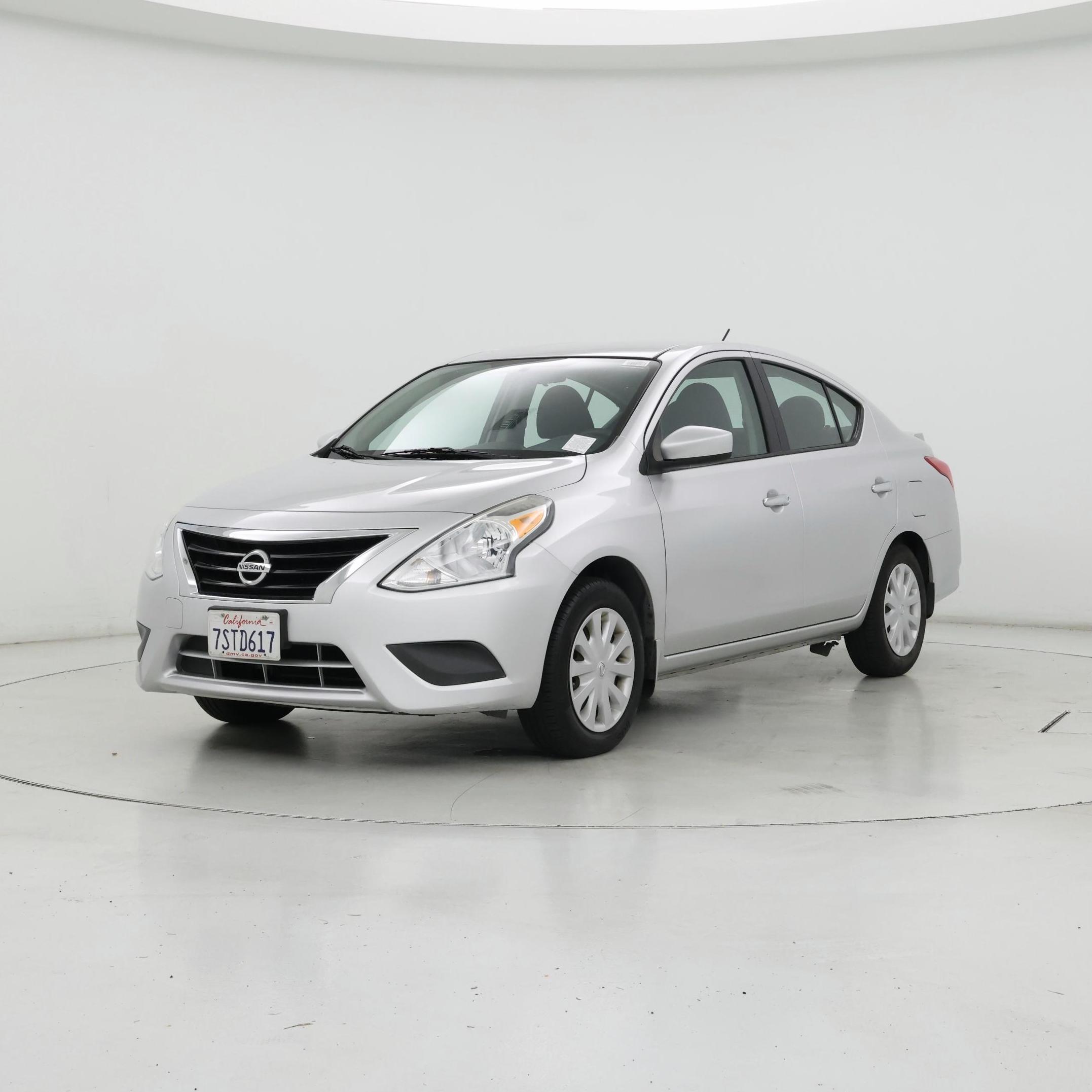 Thumbnail: 2016 Nissan Versa - 4