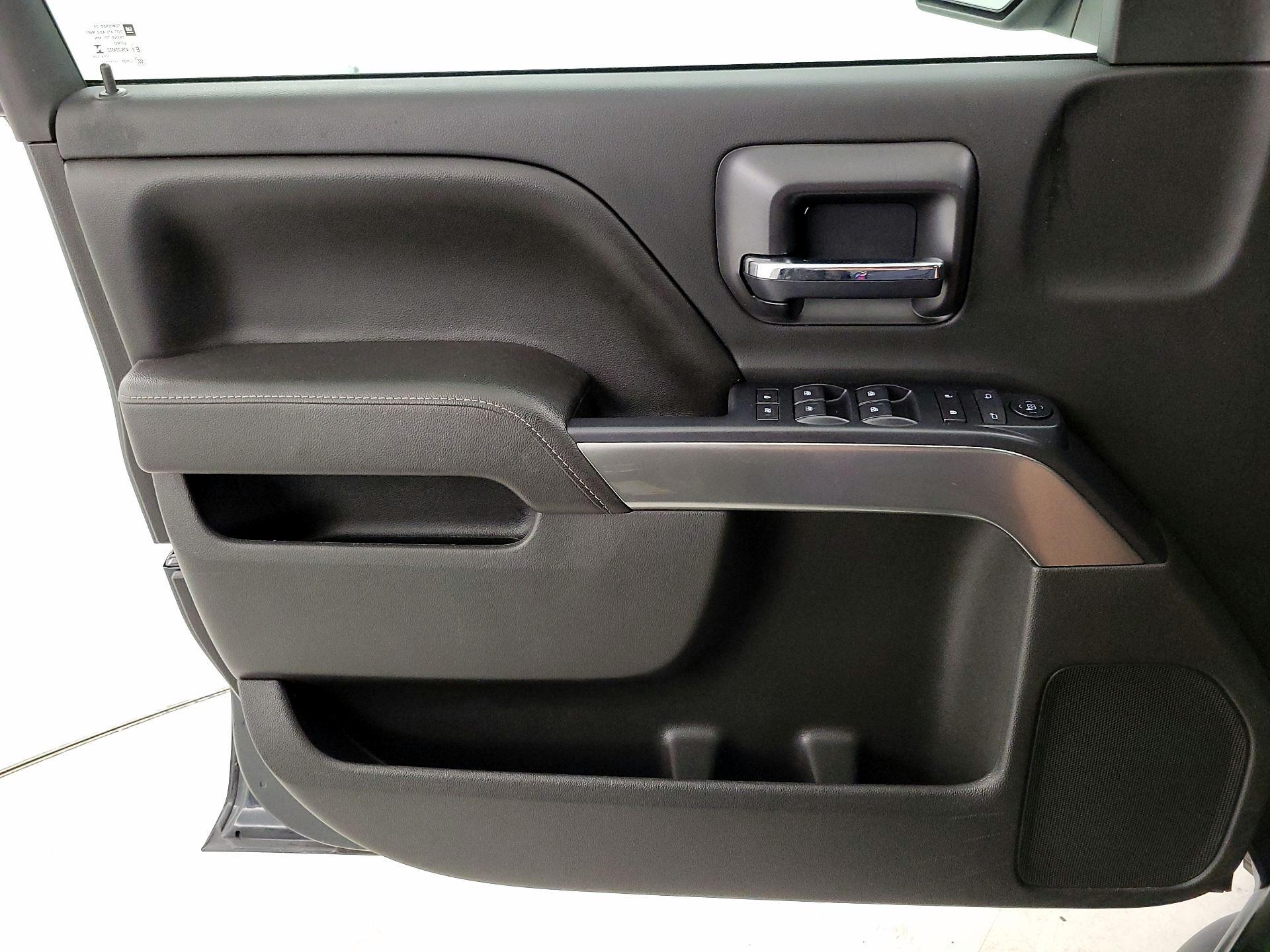 Thumbnail: 2017 Chevrolet Silverado 1500 - 12