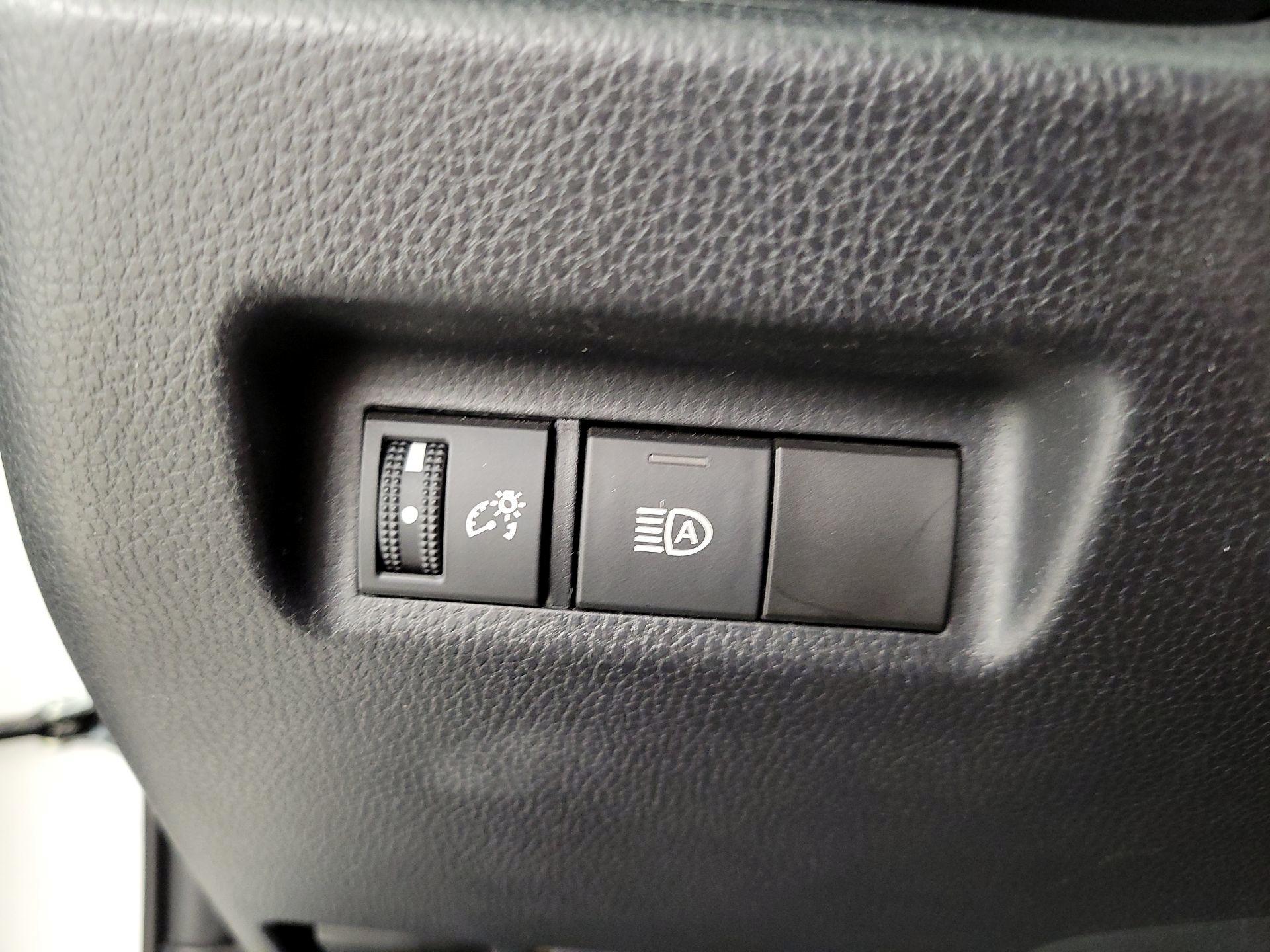 Thumbnail: 2021 Toyota RAV4 - 13