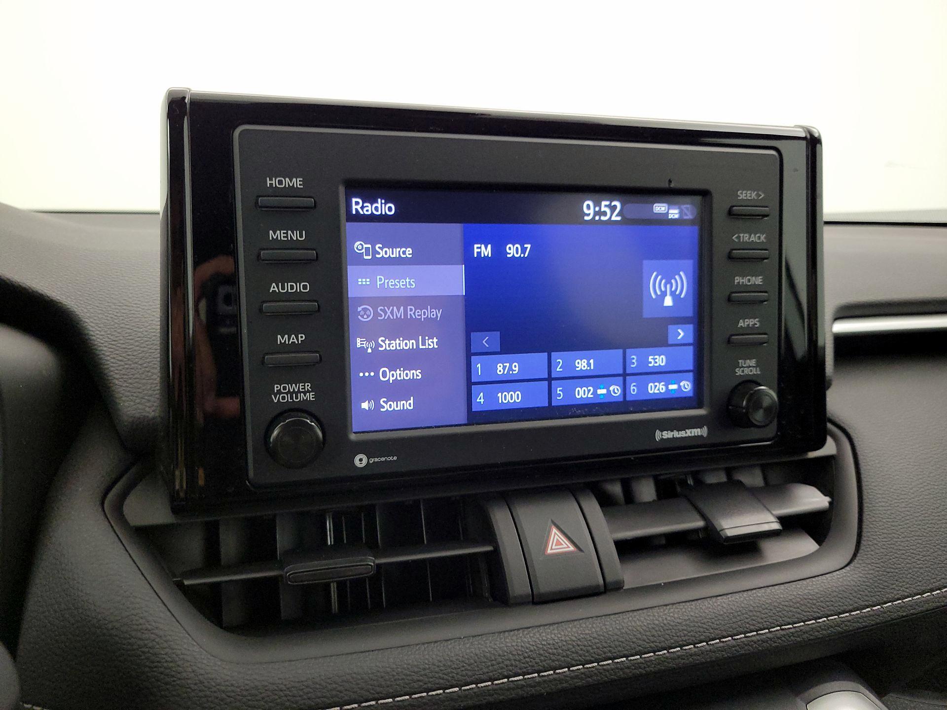 Thumbnail: 2021 Toyota RAV4 - 15