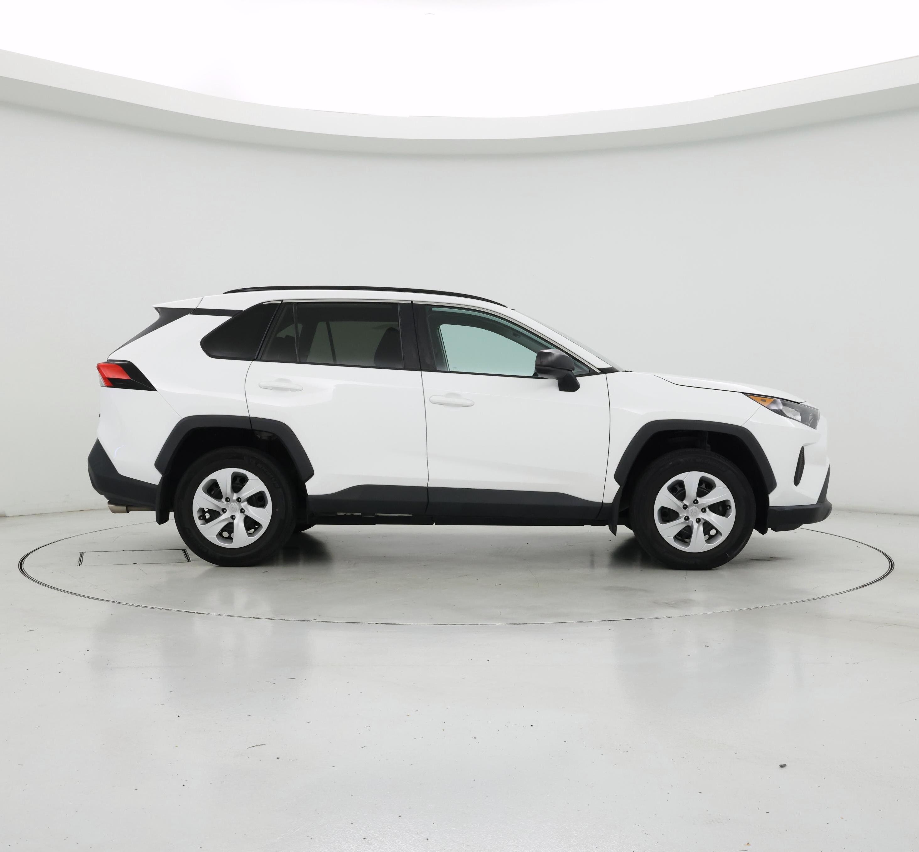 Thumbnail: 2021 Toyota RAV4 - 7