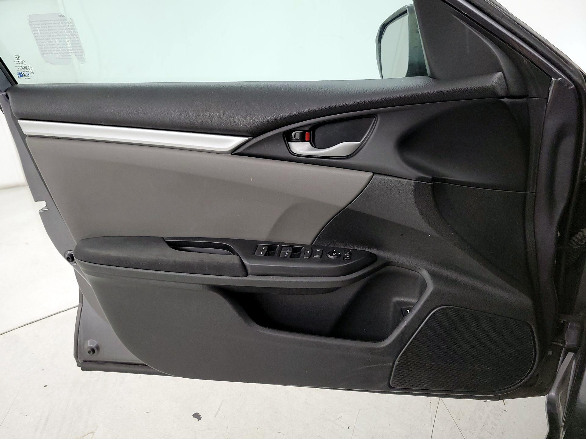 Thumbnail: 2019 Honda Civic - 12