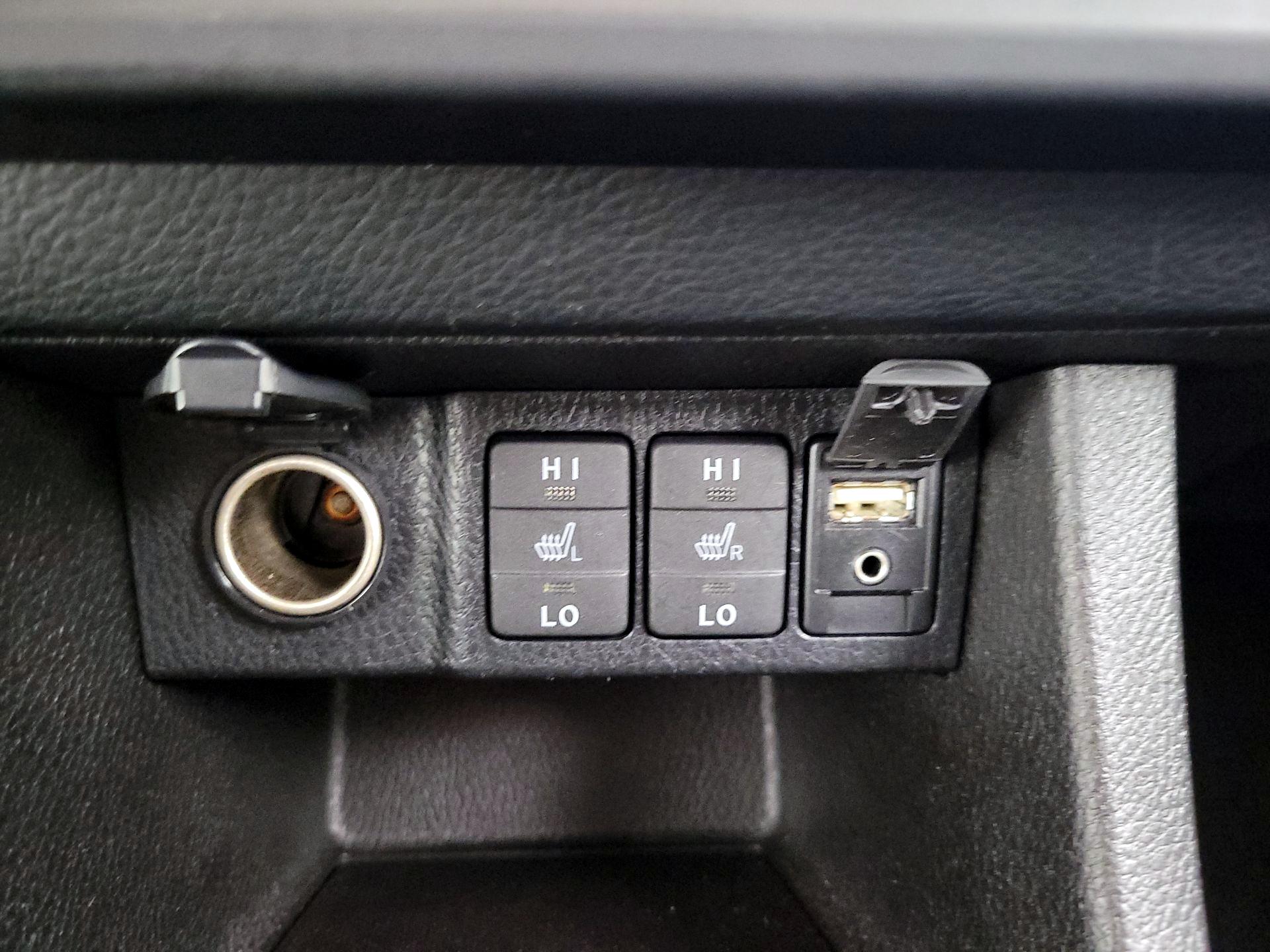 Thumbnail: 2014 Toyota Corolla - 18