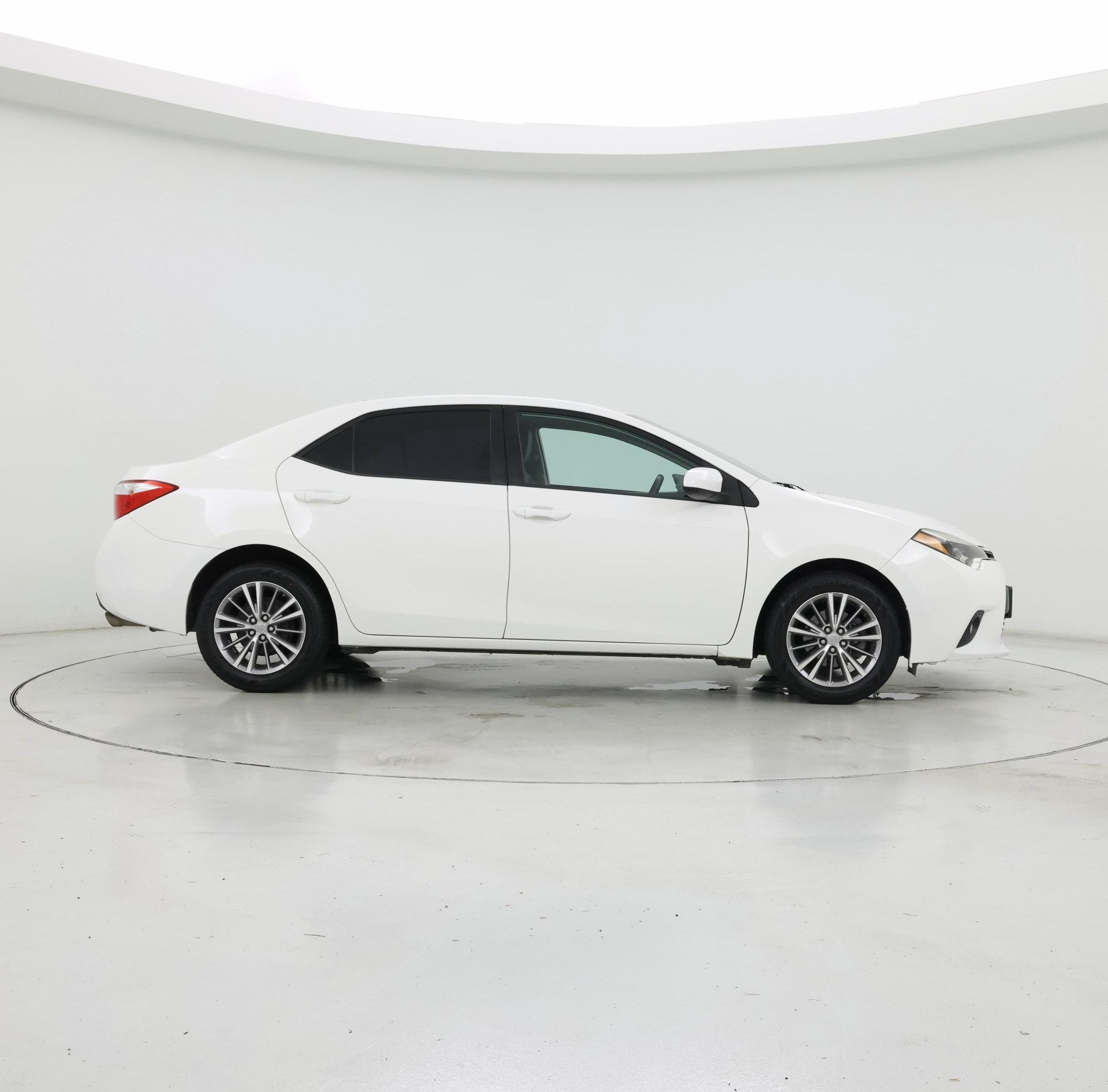 Thumbnail: 2014 Toyota Corolla - 7