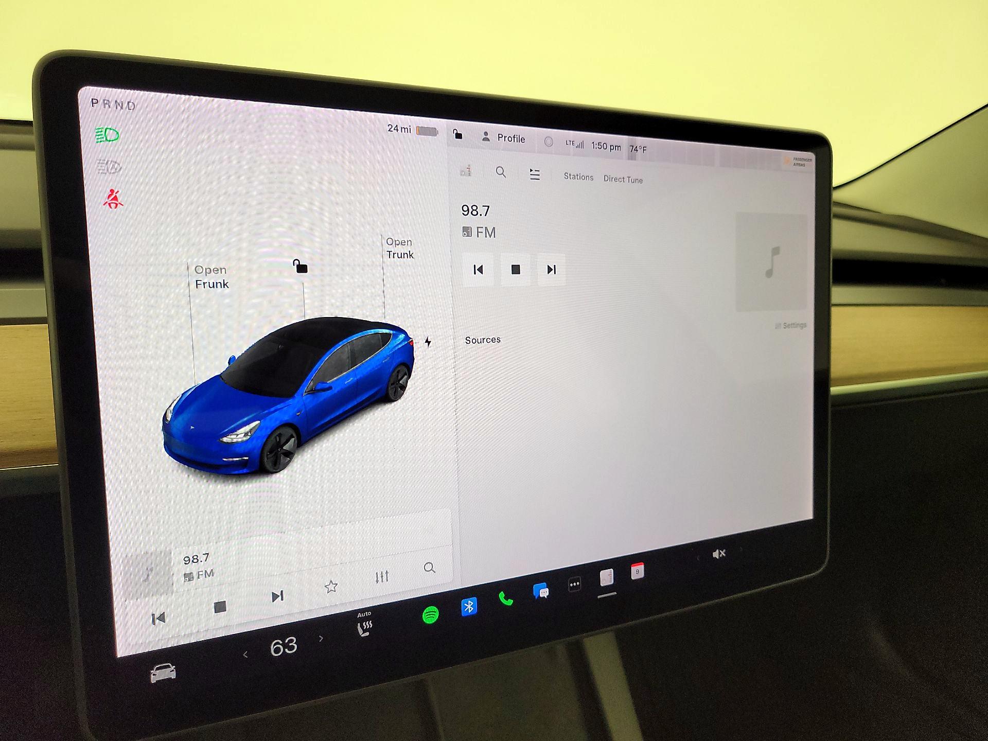 Thumbnail: 2021 Tesla Model 3 - 15