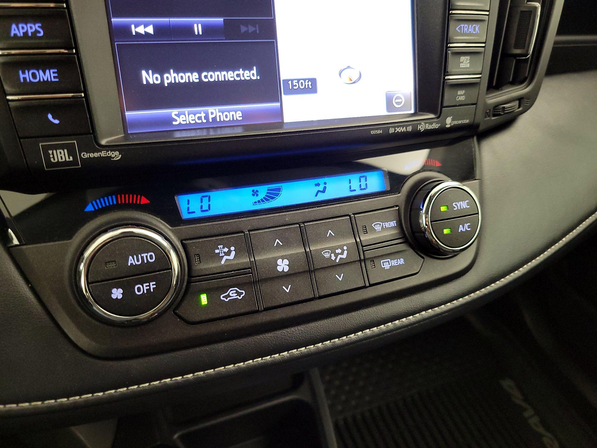 Thumbnail: 2018 Toyota RAV4 - 17