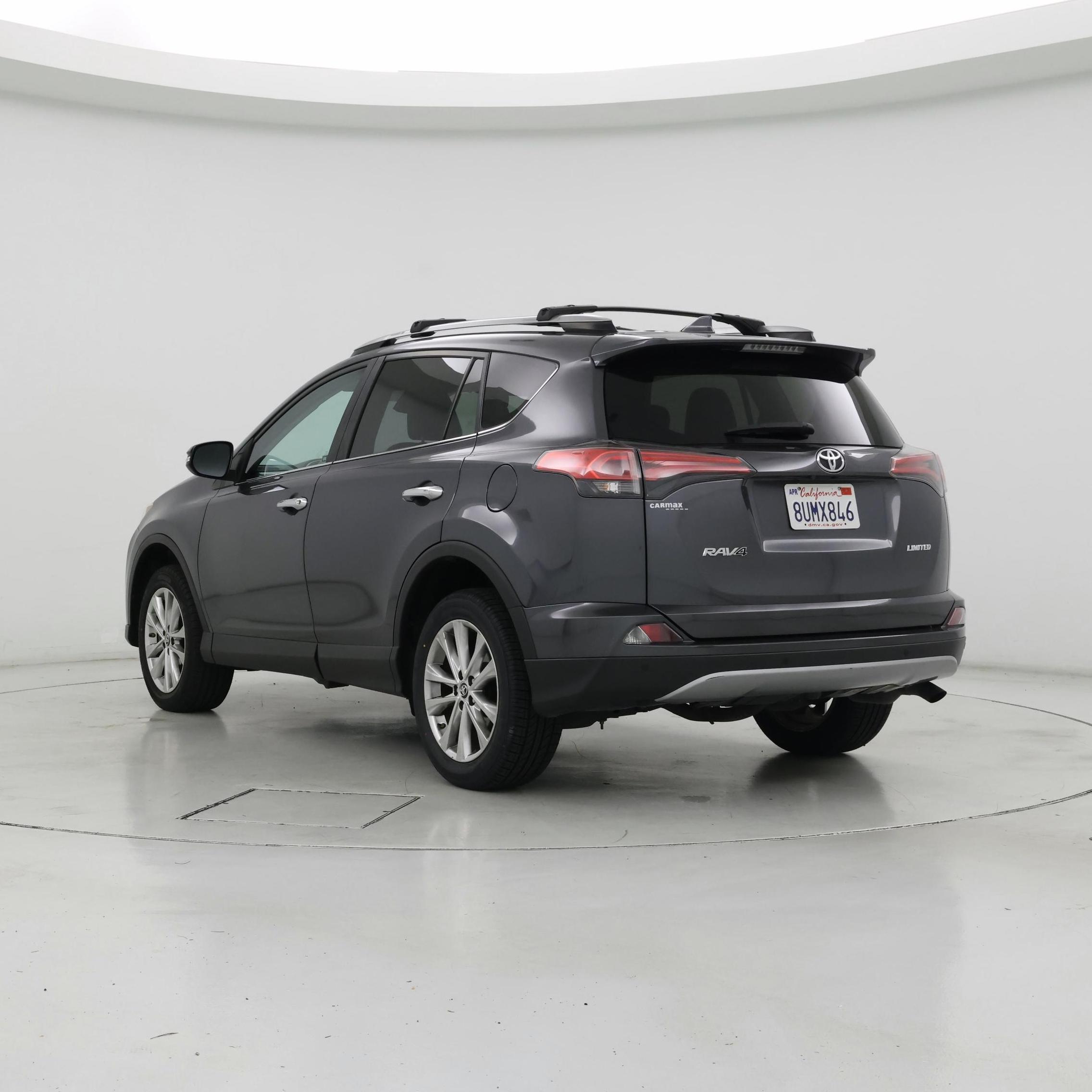 Thumbnail: 2018 Toyota RAV4 - 2