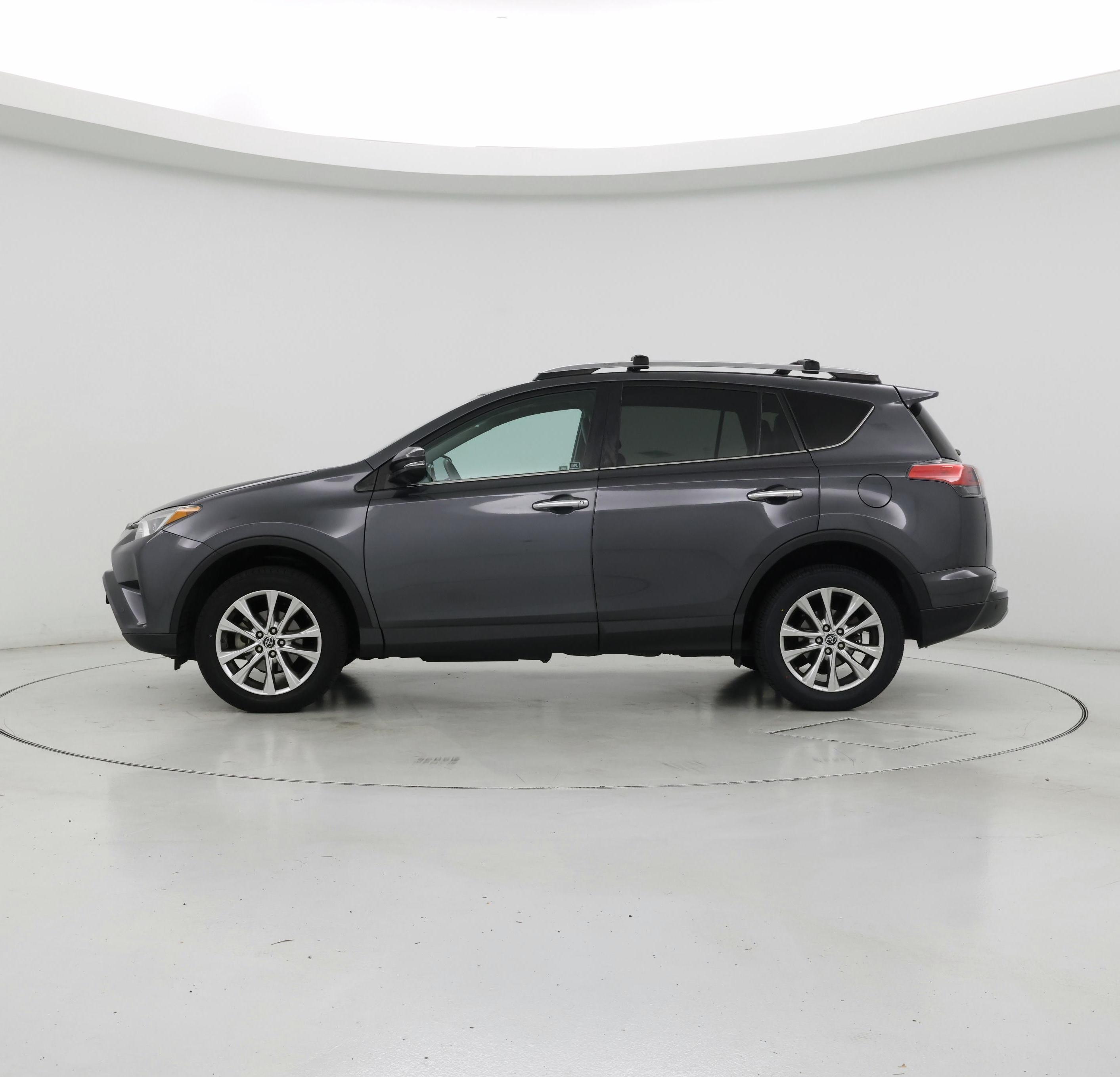 Thumbnail: 2018 Toyota RAV4 - 3