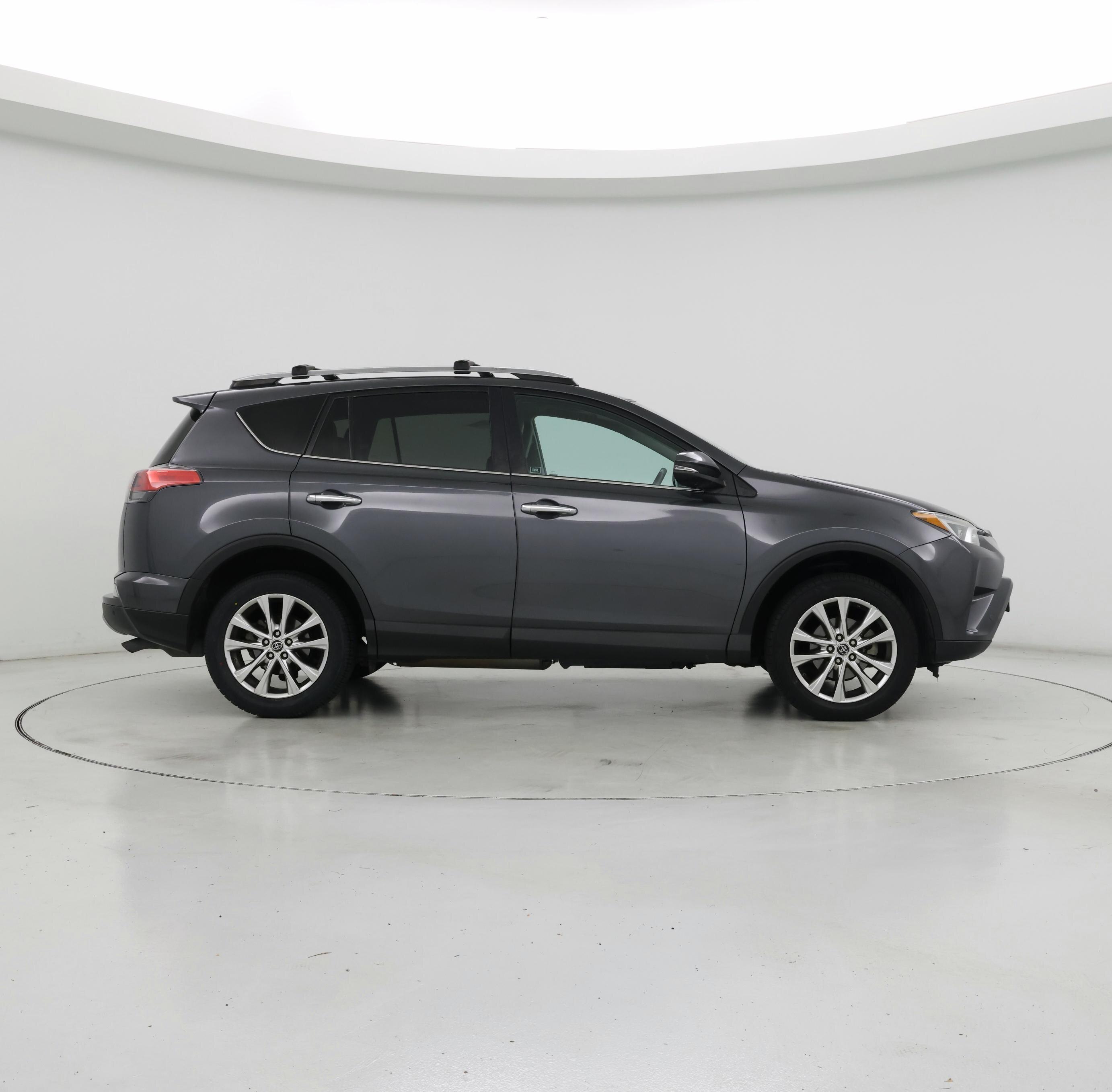 Thumbnail: 2018 Toyota RAV4 - 7