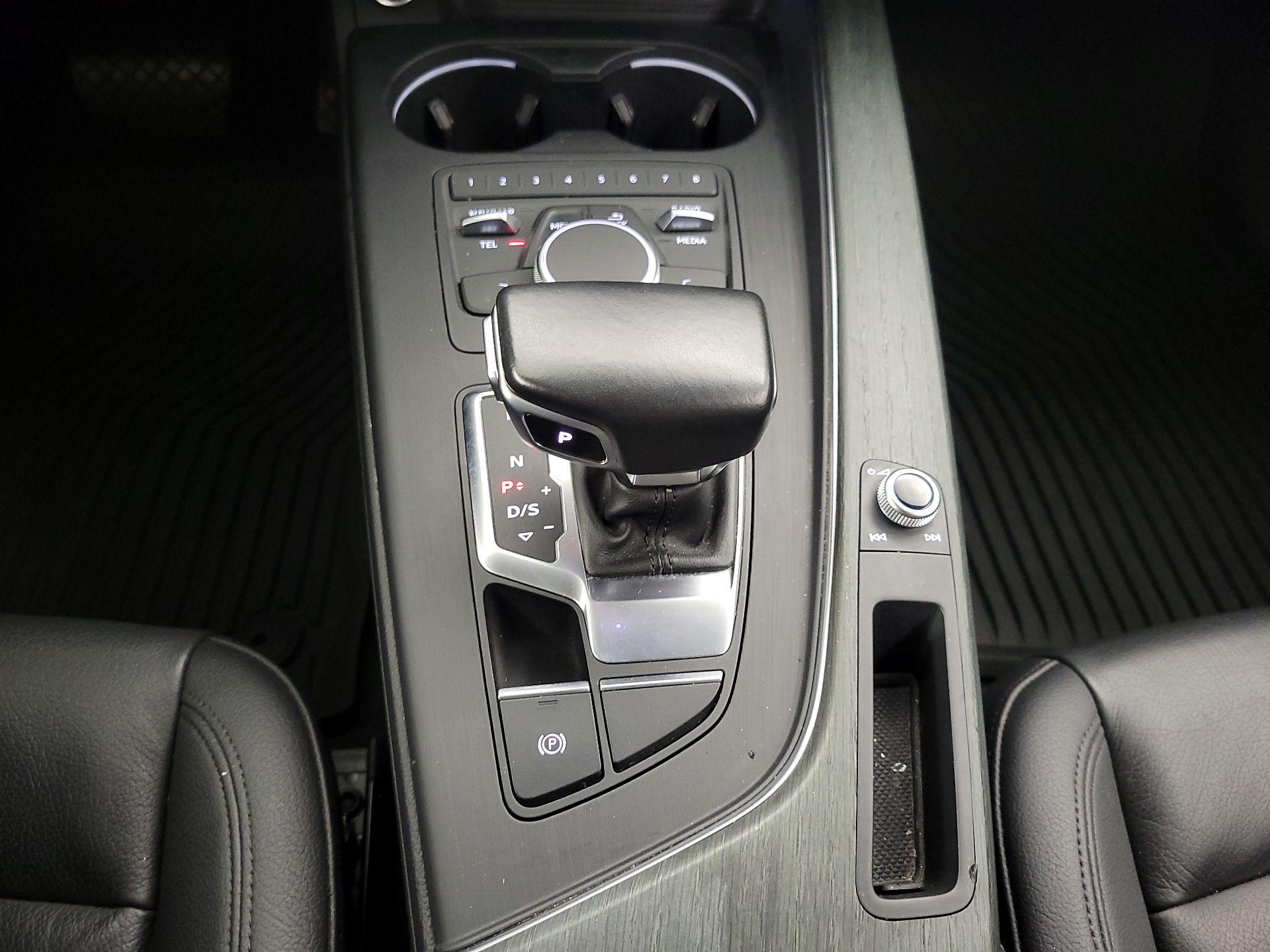 Thumbnail: 2019 Audi A4 - 17