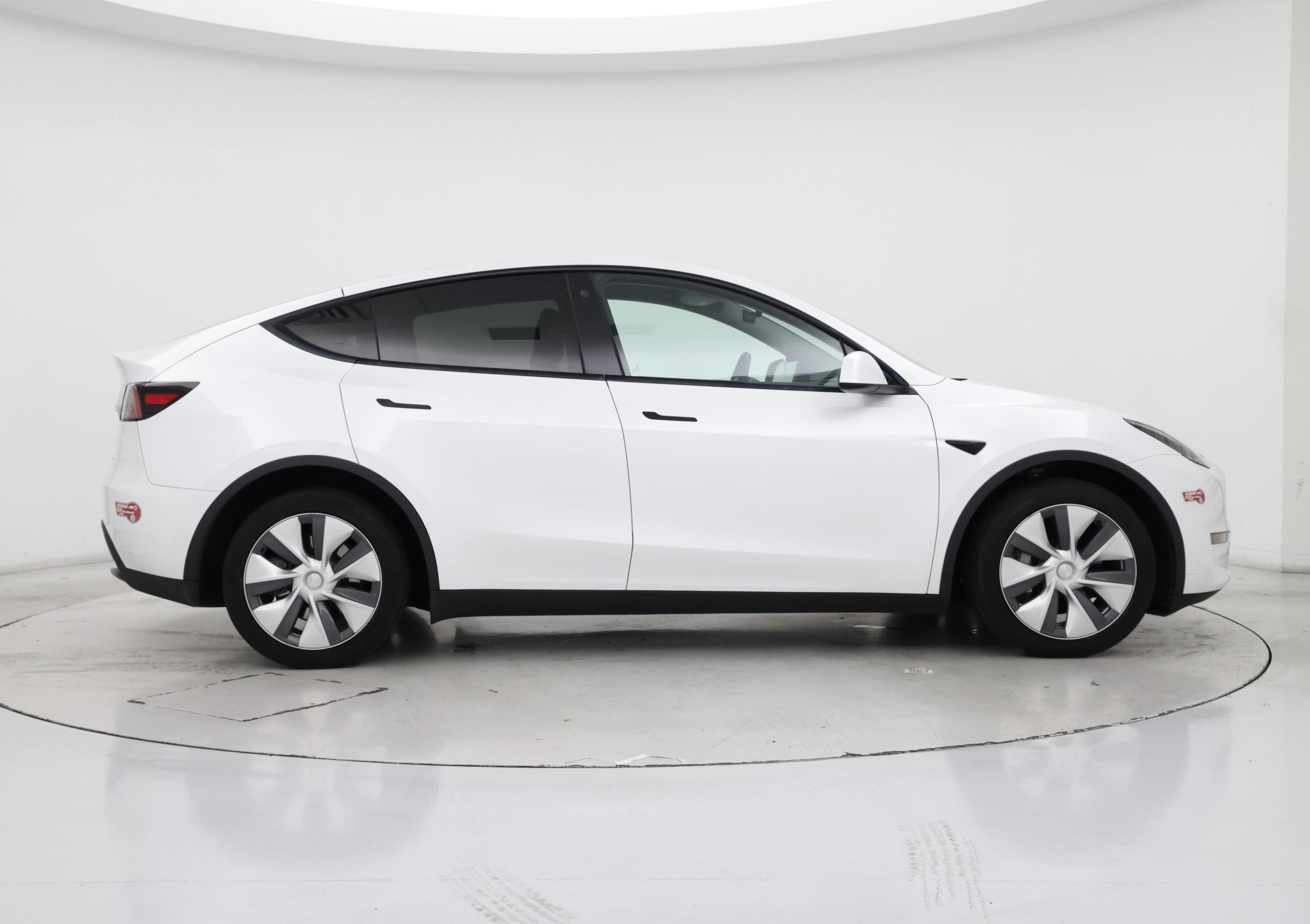 Thumbnail: 2023 Tesla Model Y - 7