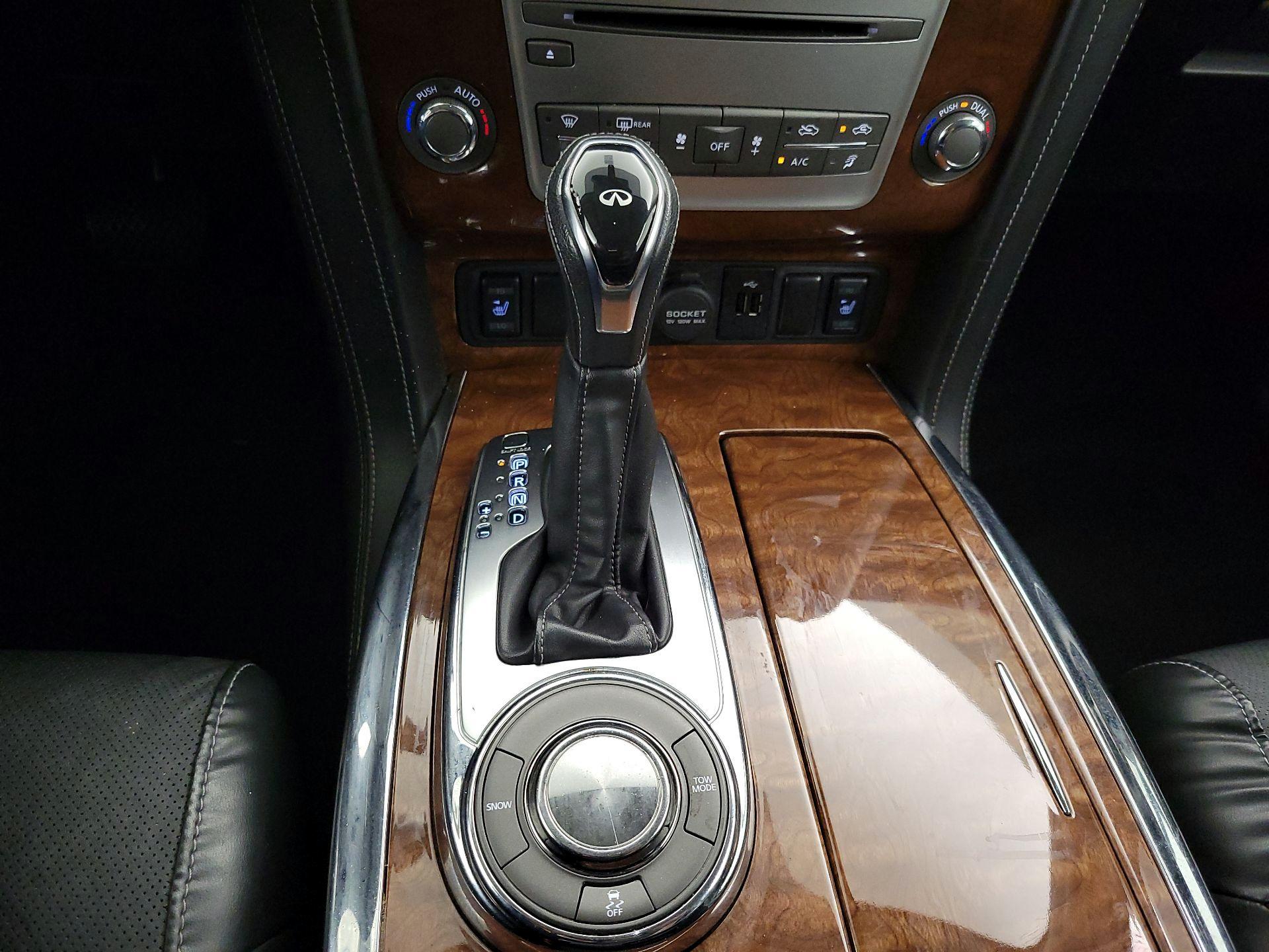 Thumbnail: 2019 INFINITI QX80 - 18