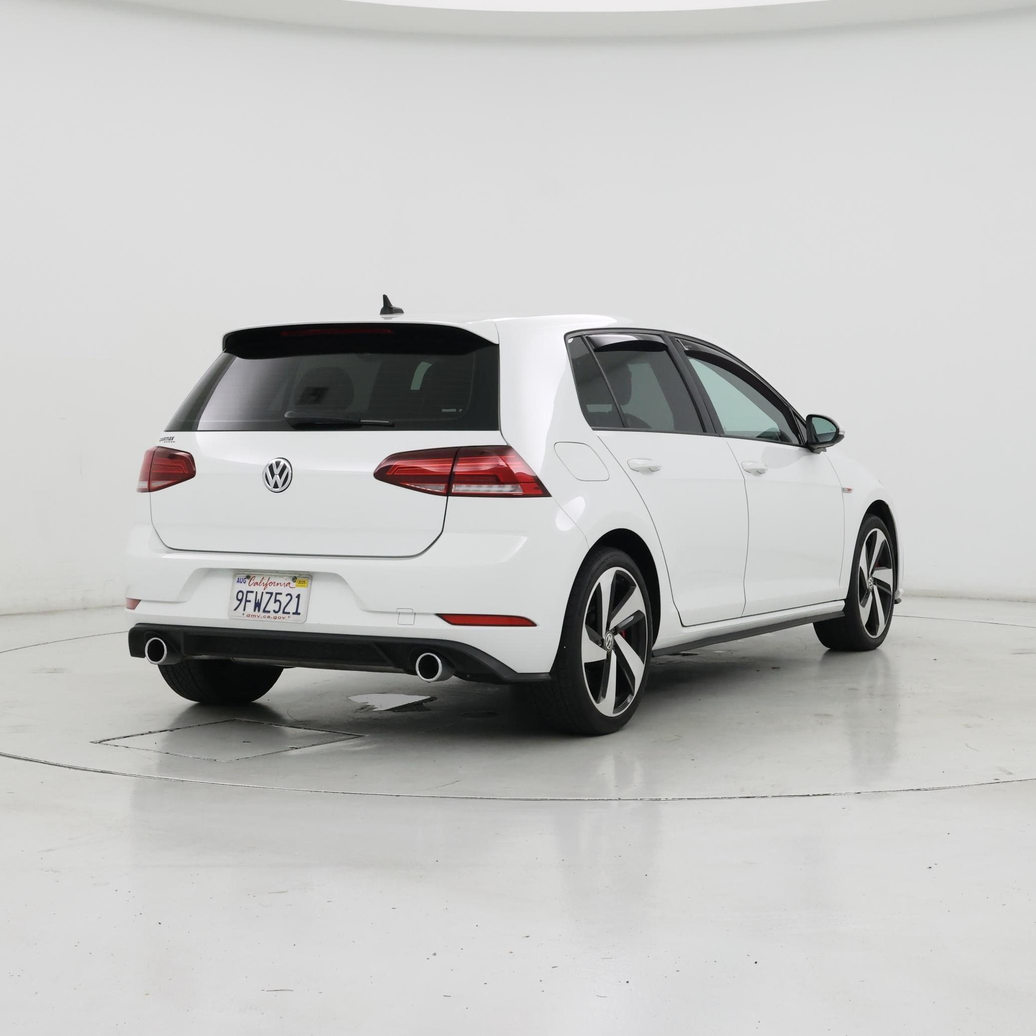 Thumbnail: 2019 Volkswagen Golf - 8