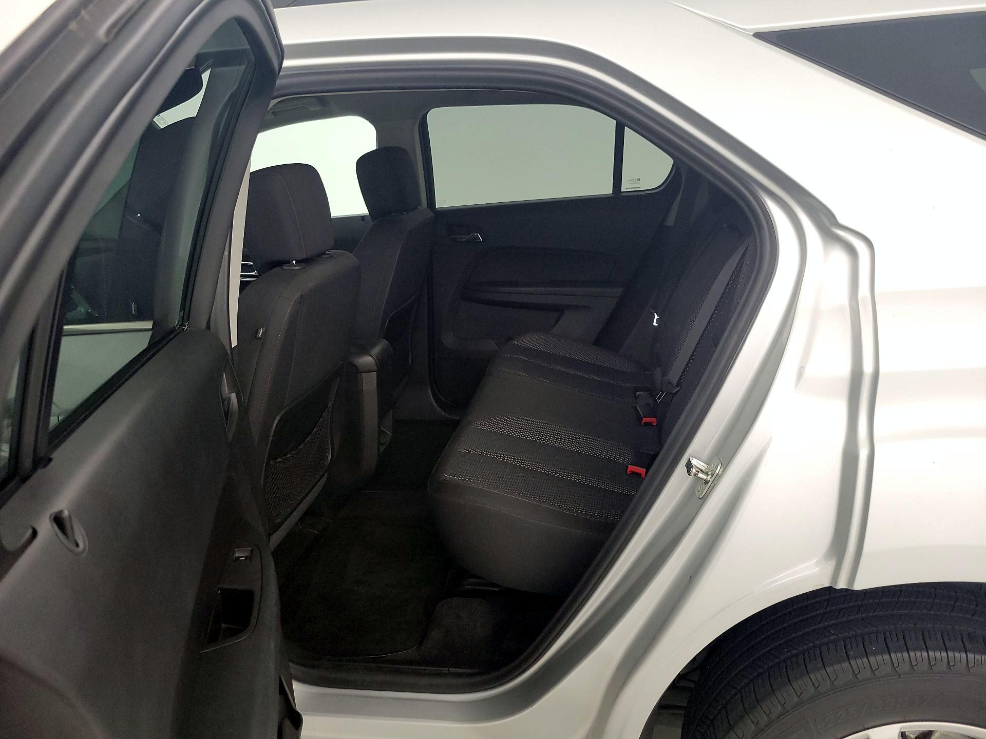 Thumbnail: 2015 Chevrolet Equinox - 18