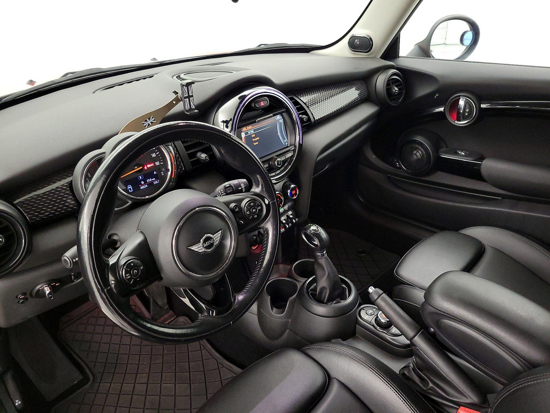 Thumbnail: 2018 MINI Cooper - 9