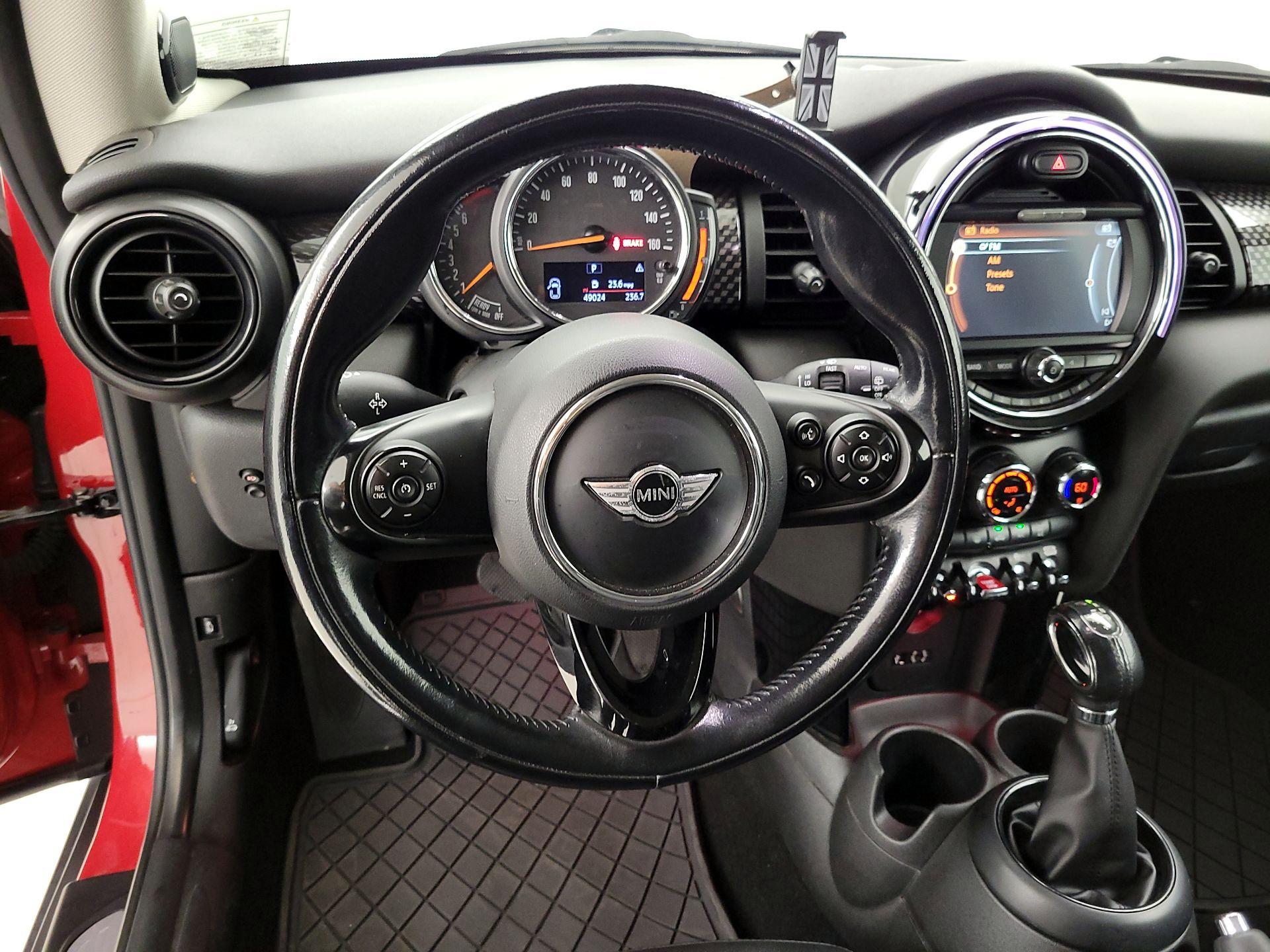 Thumbnail: 2018 MINI Cooper - 10