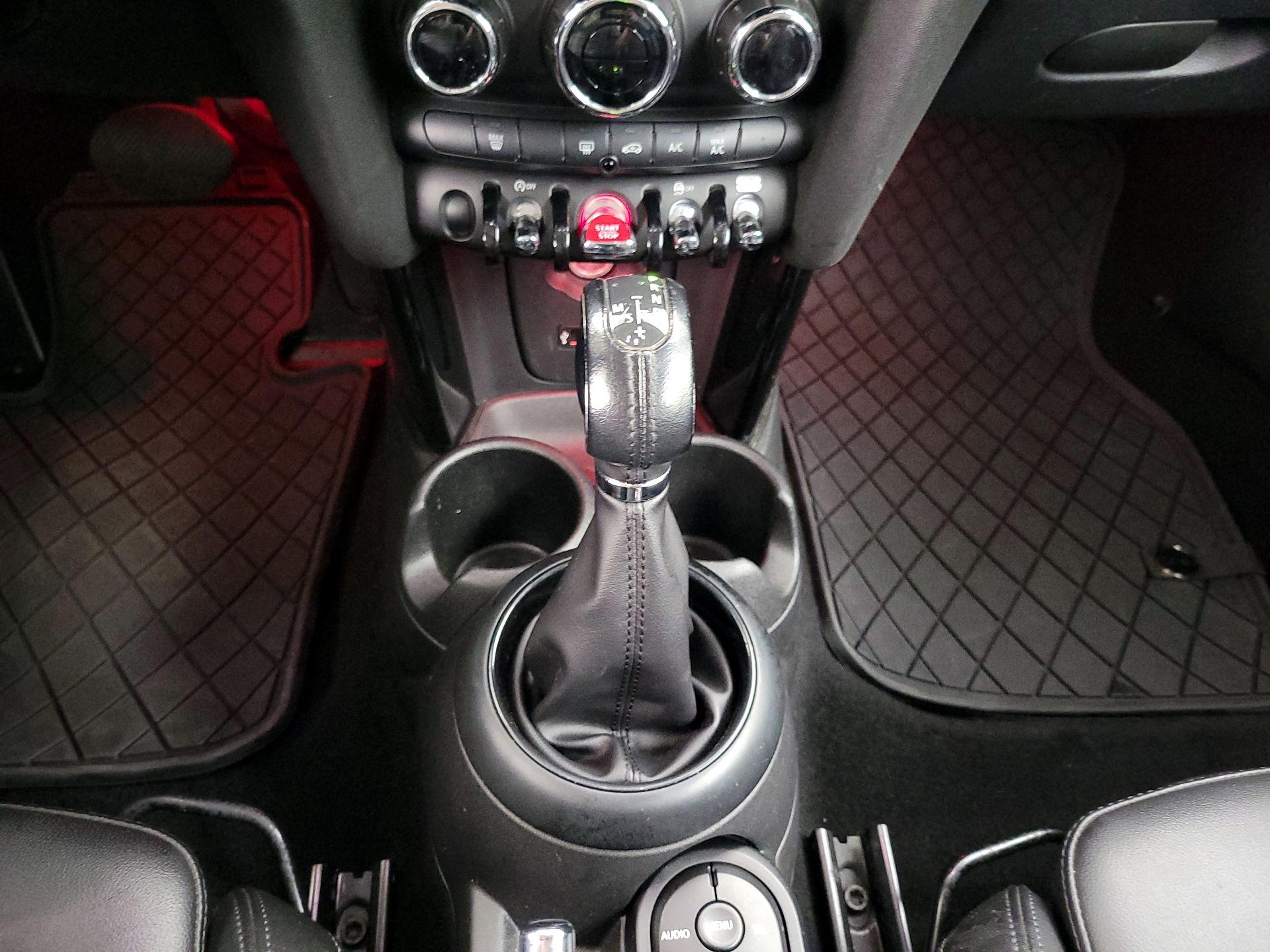 Thumbnail: 2018 MINI Cooper - 17