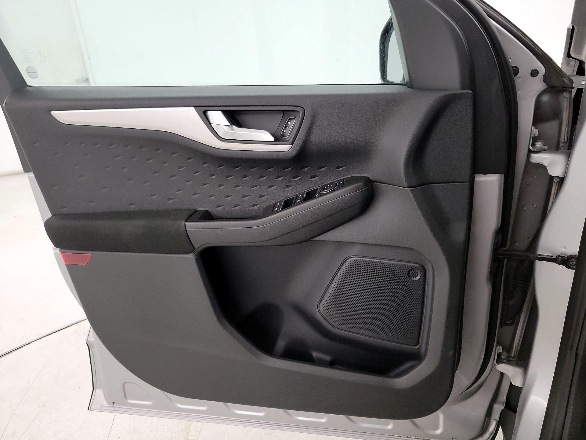 Thumbnail: 2020 Ford Escape - 12