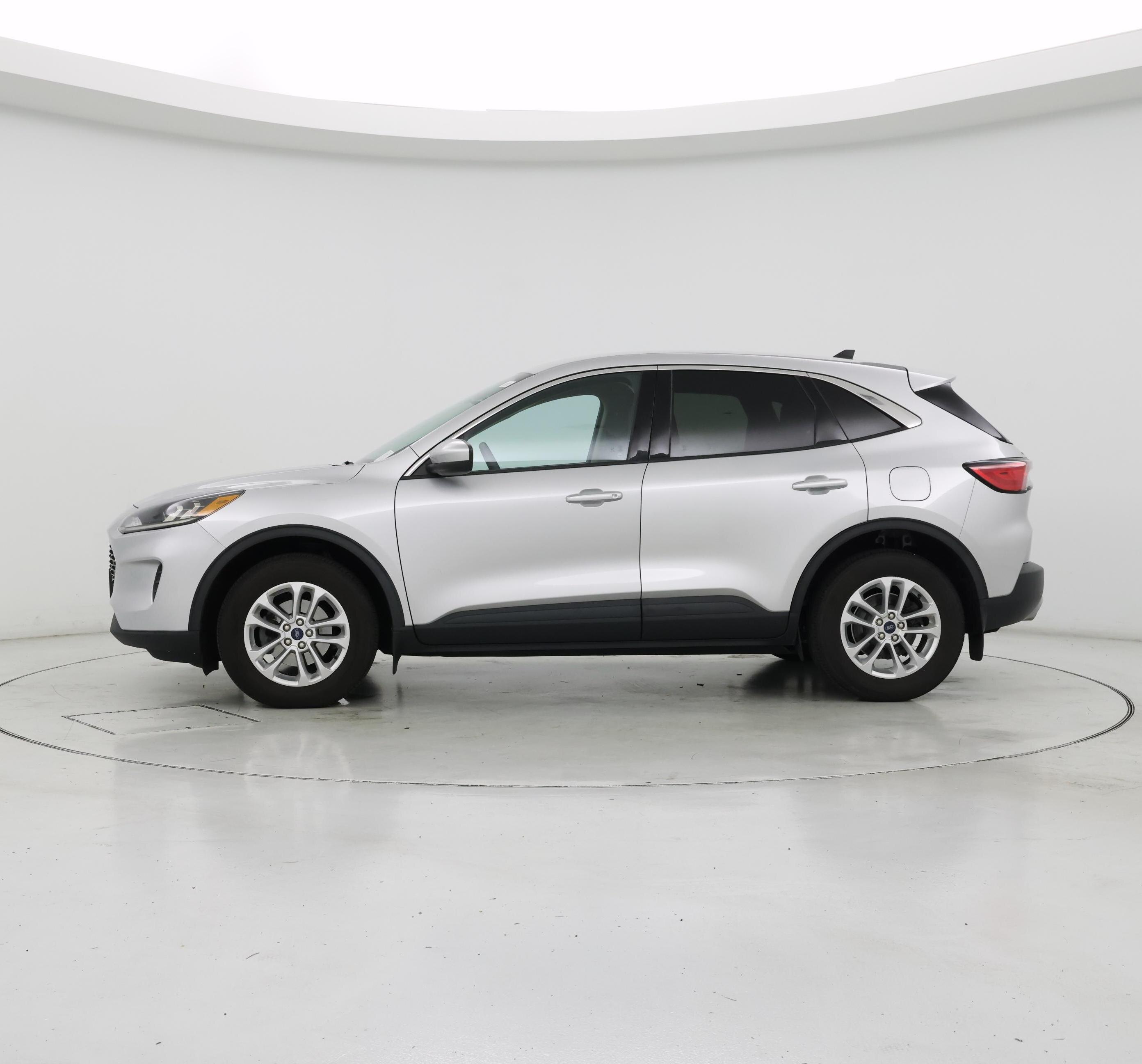 Thumbnail: 2020 Ford Escape - 3