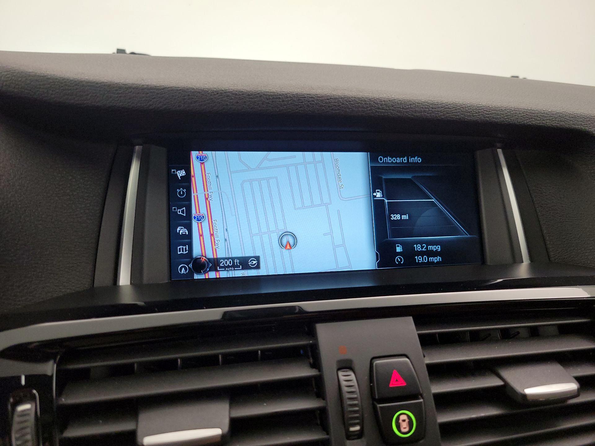 Thumbnail: 2017 BMW X4 - 14