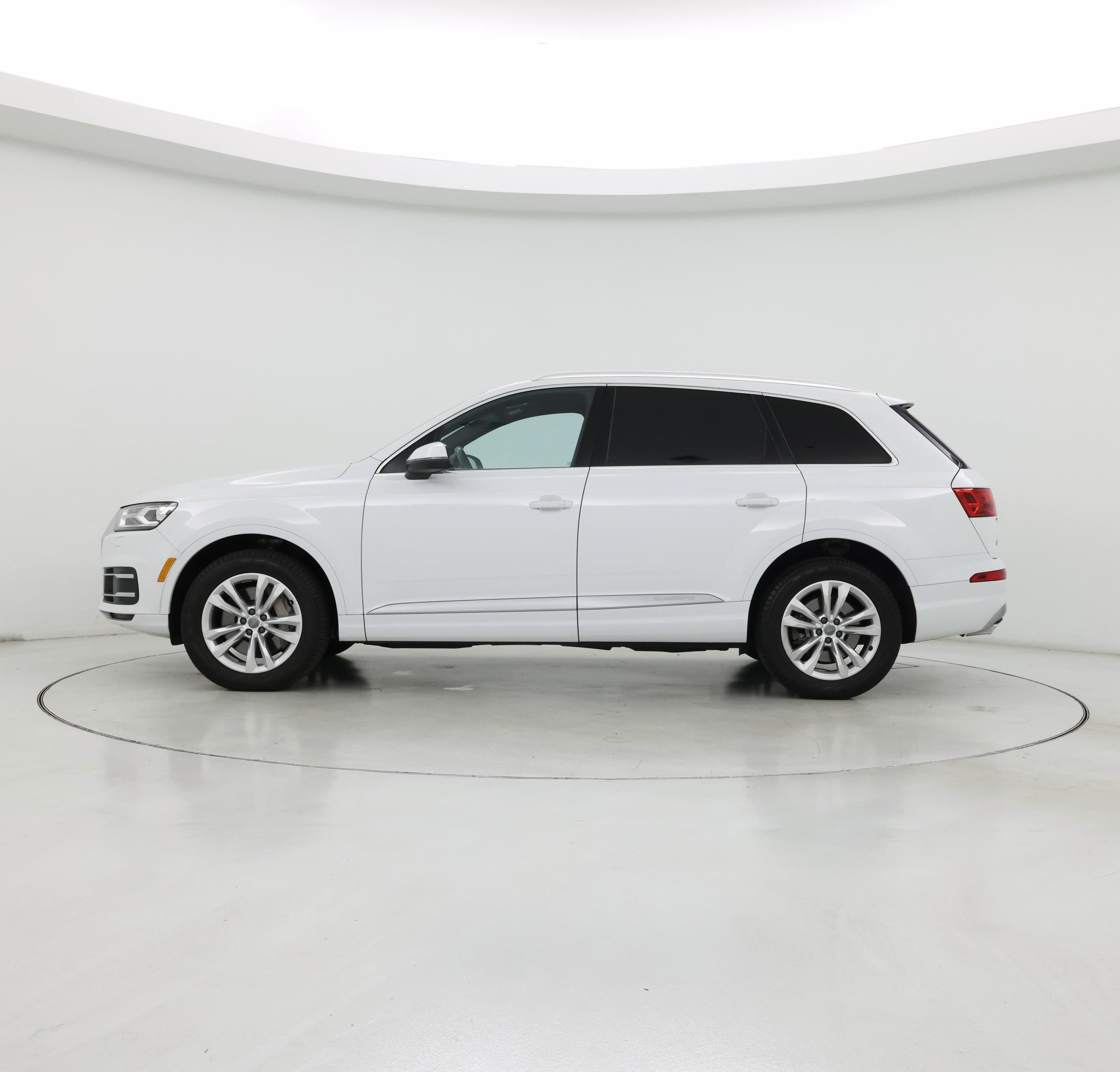 Thumbnail: 2018 Audi Q7 - 3