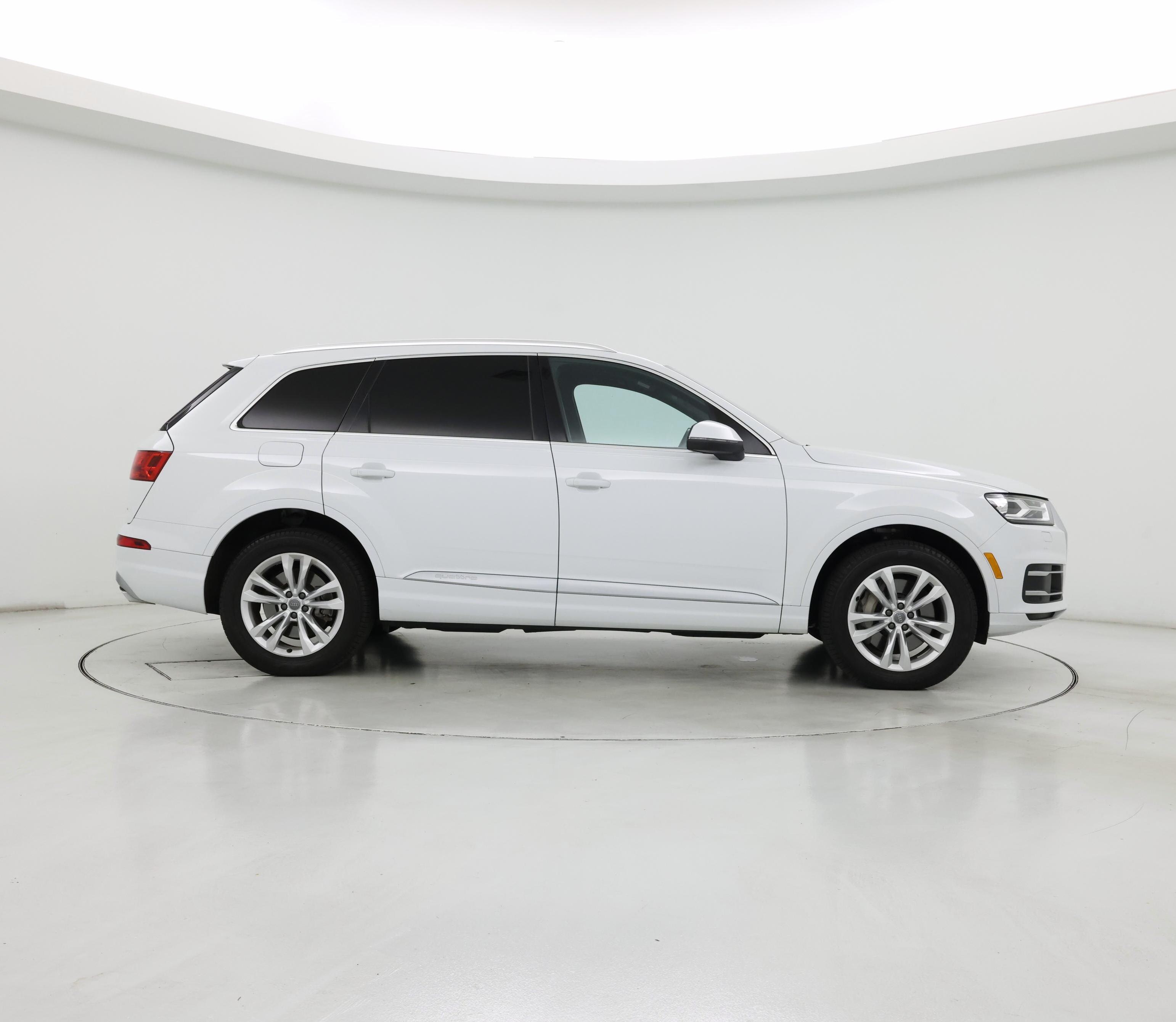 Thumbnail: 2018 Audi Q7 - 7