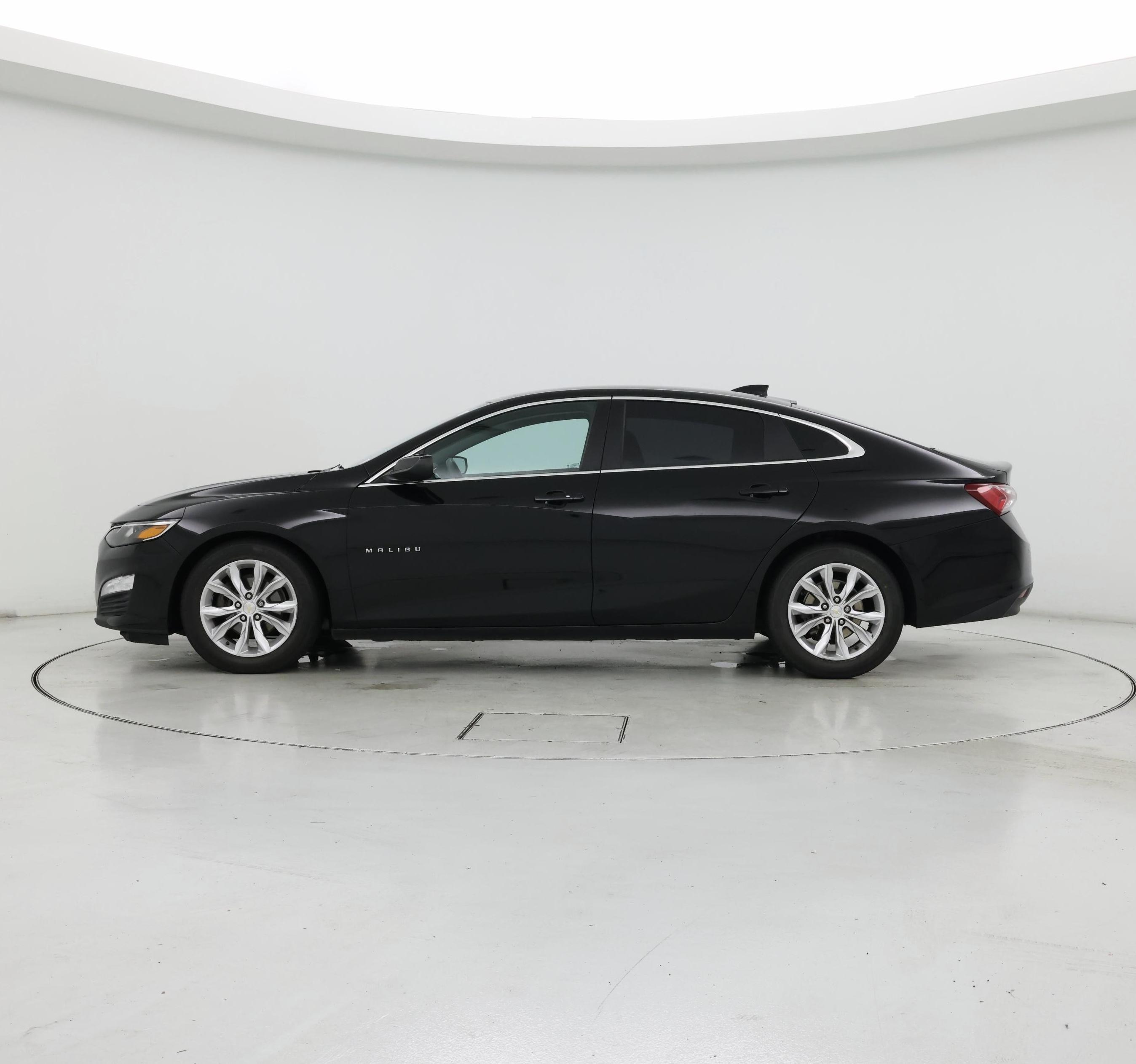 Thumbnail: 2019 Chevrolet Malibu - 3