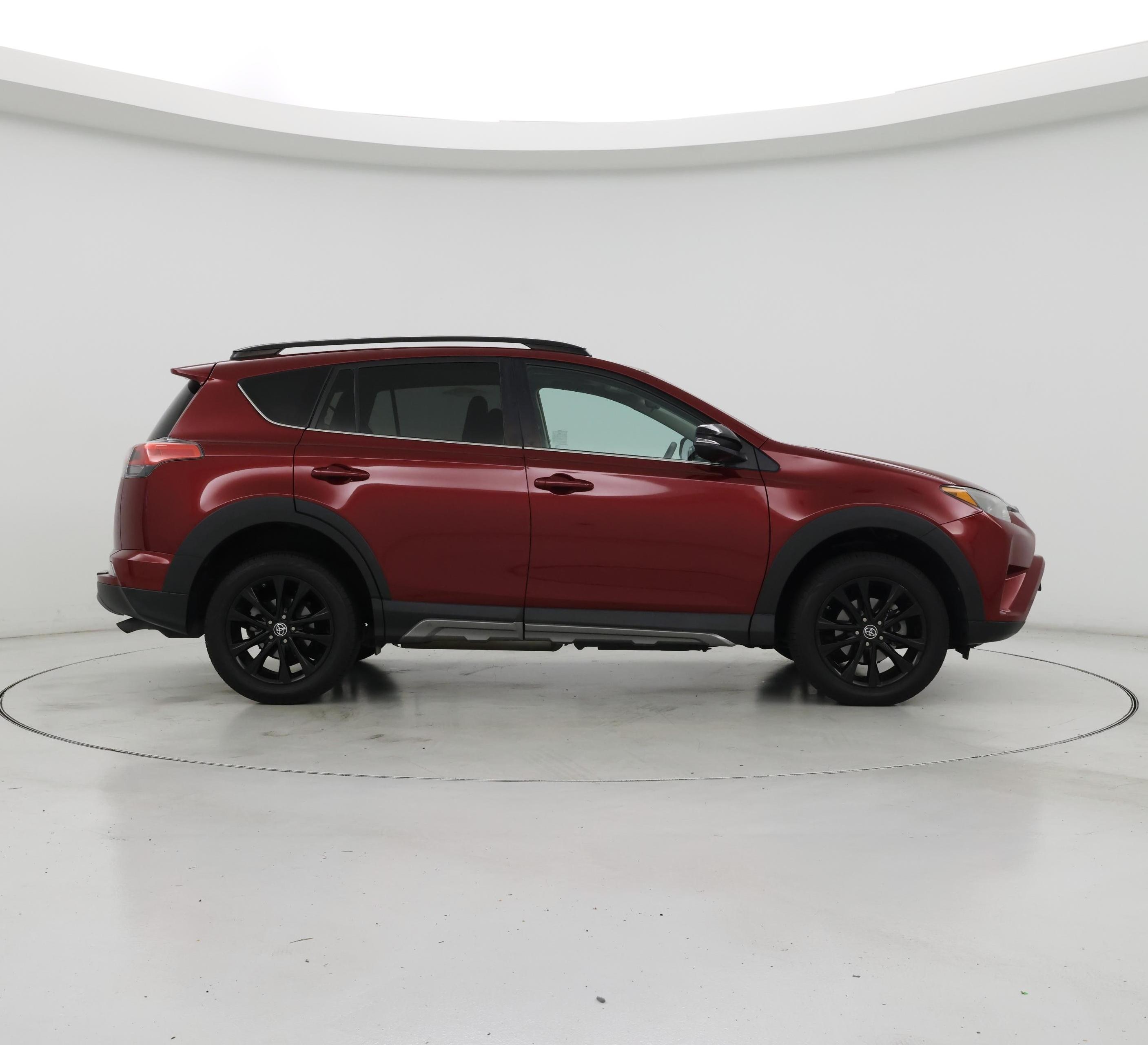 Thumbnail: 2018 Toyota RAV4 - 7
