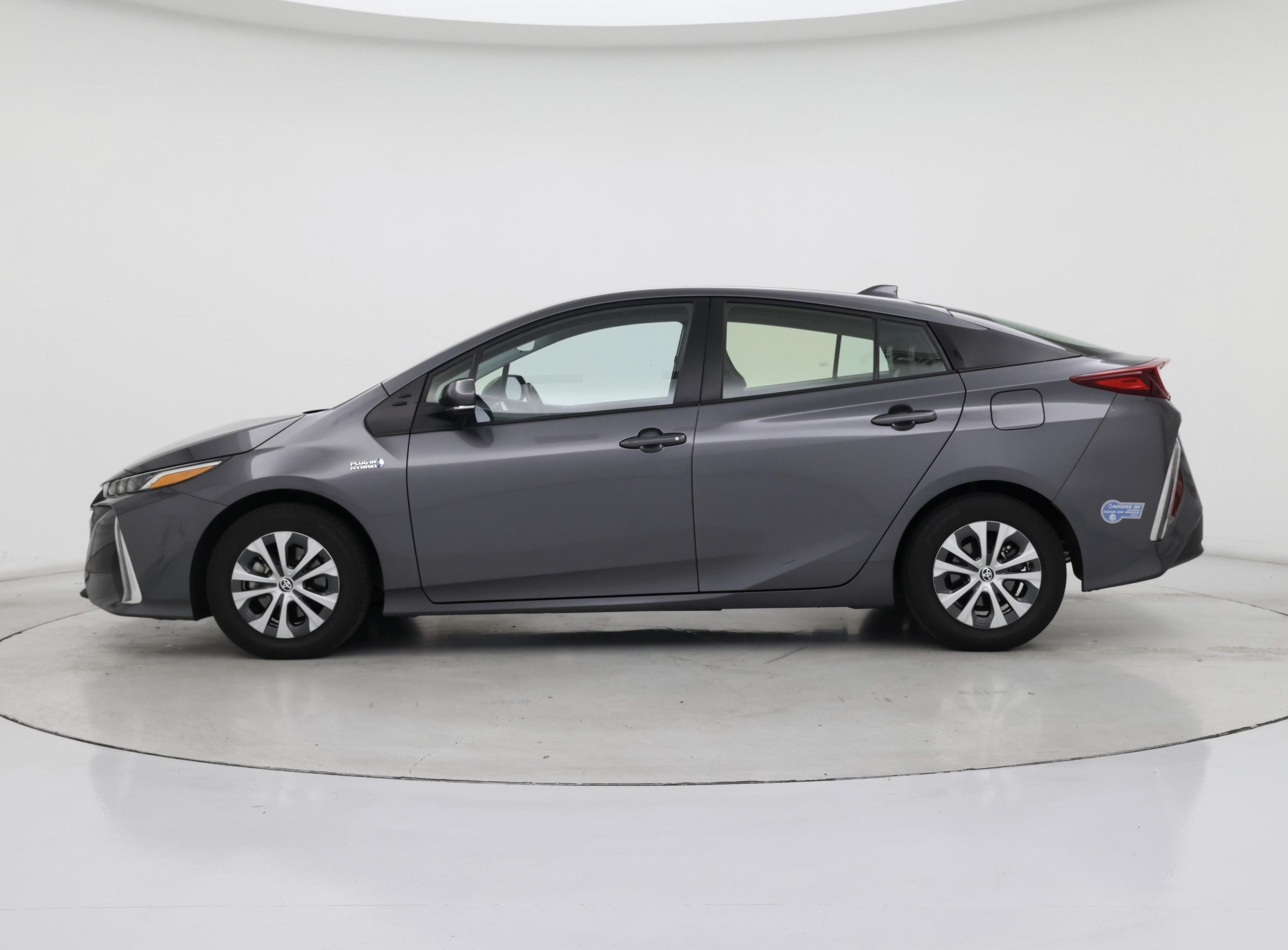 Thumbnail: 2022 Toyota Prius Prime - 3